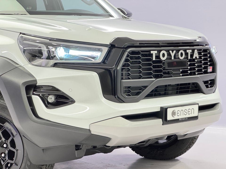 Hilux Double Cab 2.8 D 230 GR Sport II 4x4