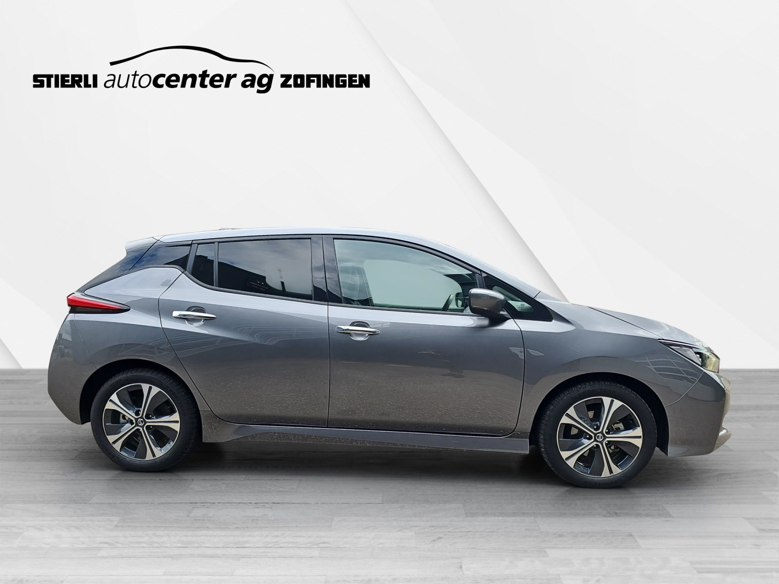 NISSAN Leaf Tekna-showroom-element-3