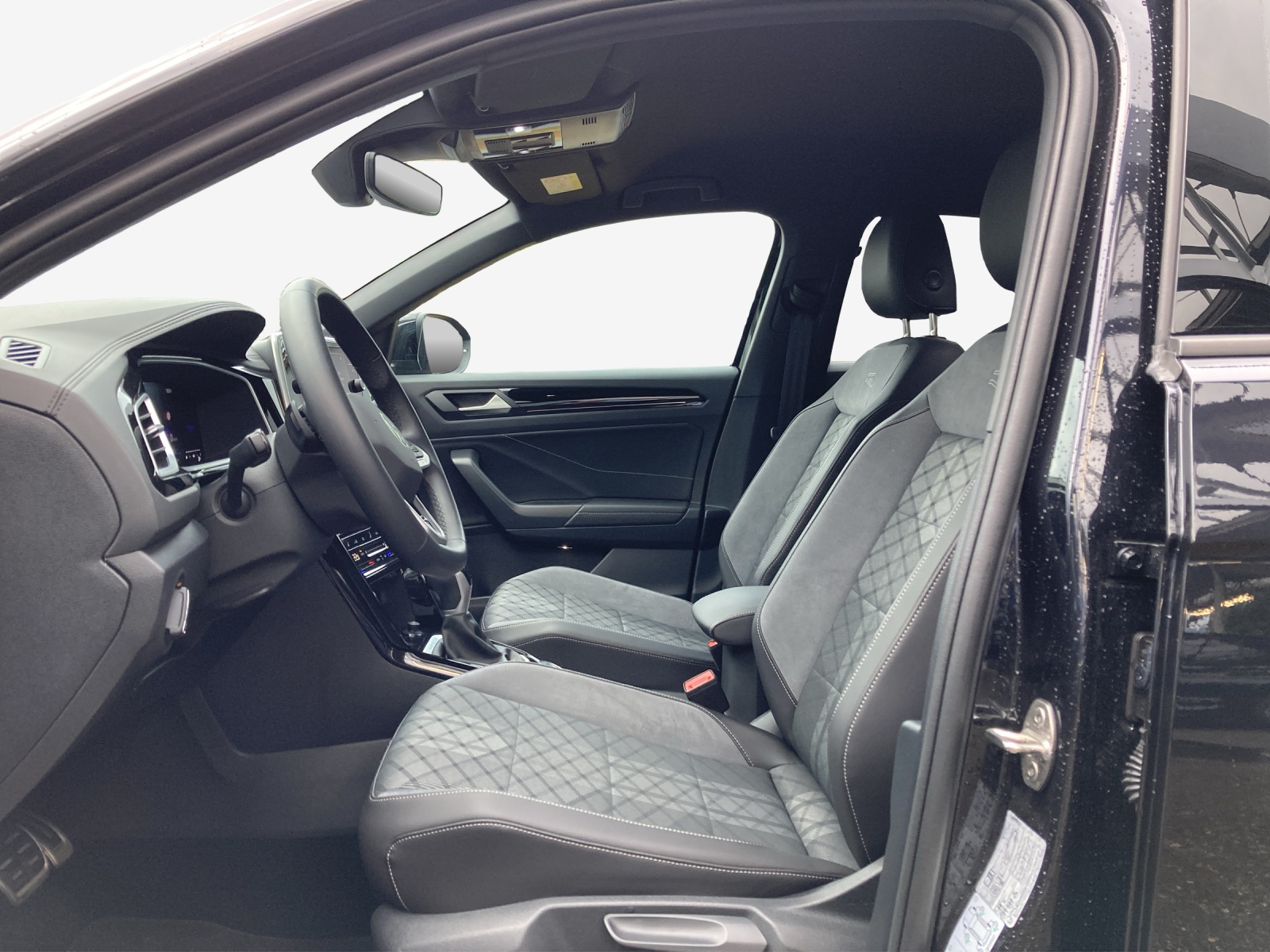 VW T-Roc 2.0 TSI R-Line DSG 4Motion-image-7