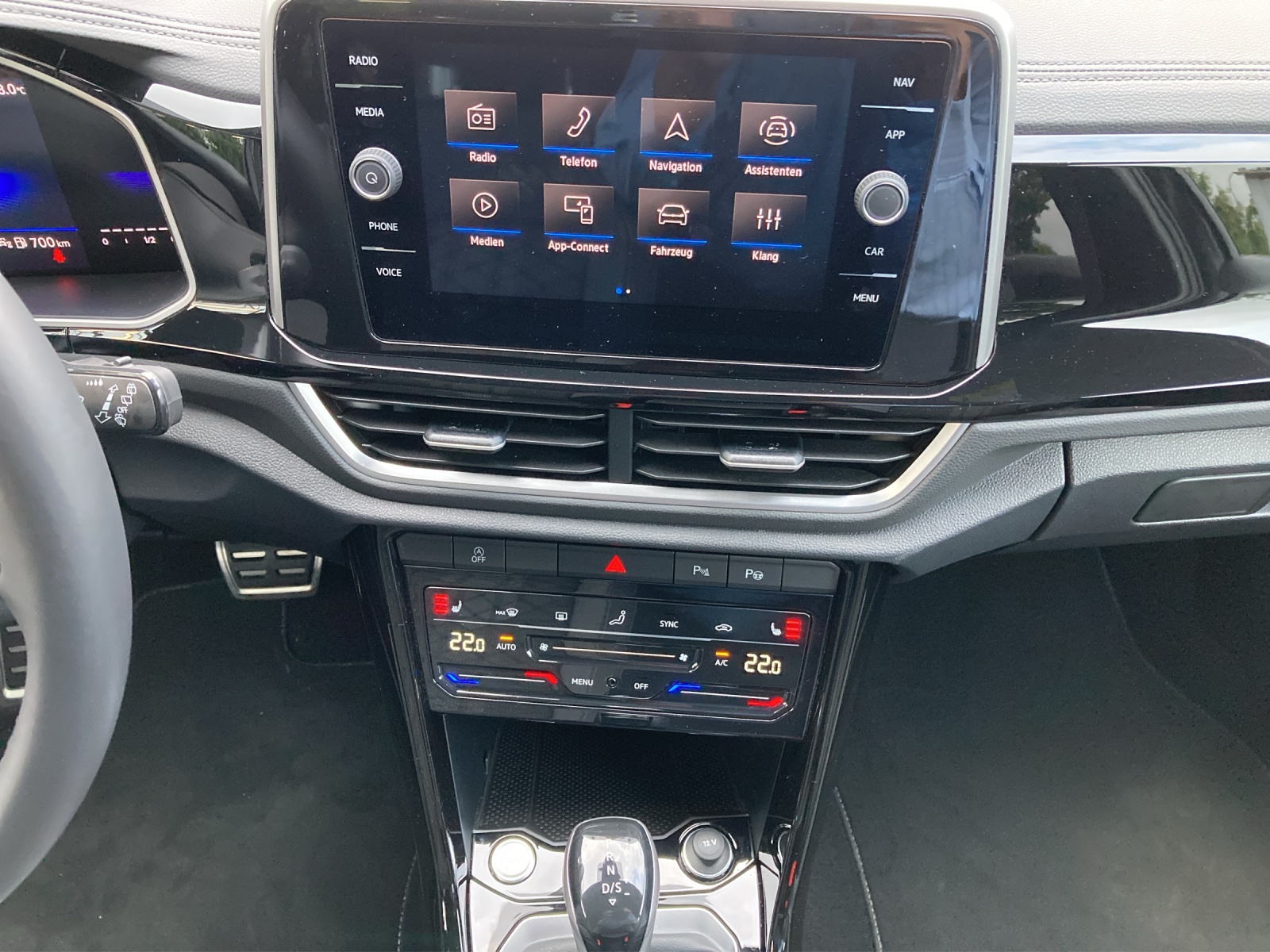 VW T-Roc 2.0 TSI R-Line DSG 4Motion-image-10