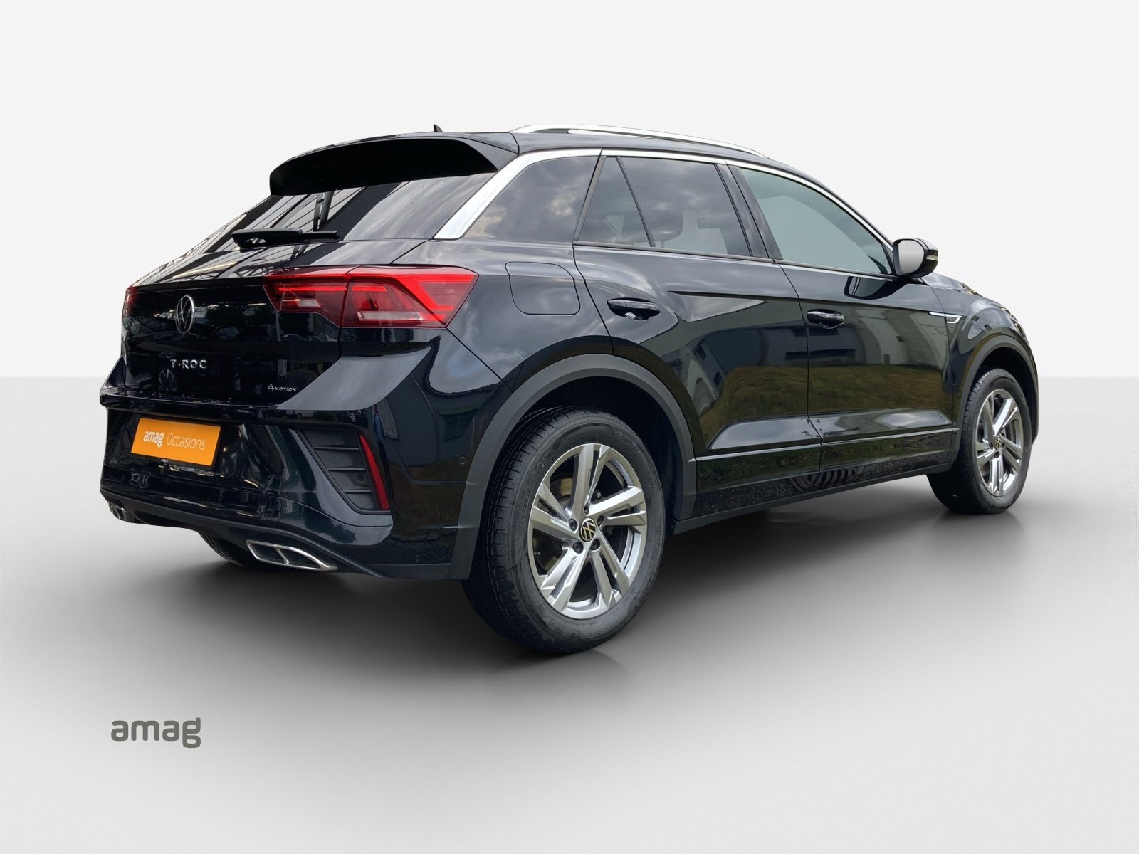 VW T-Roc 2.0 TSI R-Line DSG 4Motion-image-4