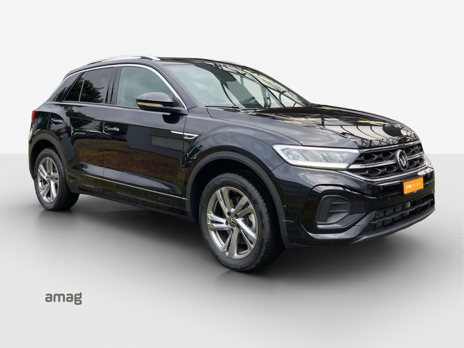 VW T-Roc 2.0 TSI R-Line DSG 4Motion-image-5