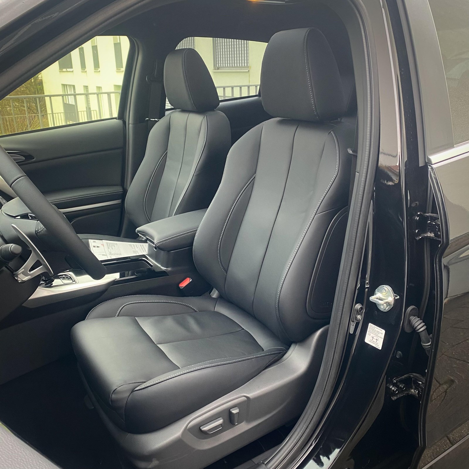 MITSUBISHI Eclipse Cross 2.4 PHEV Instyle+ 4x4-image-12