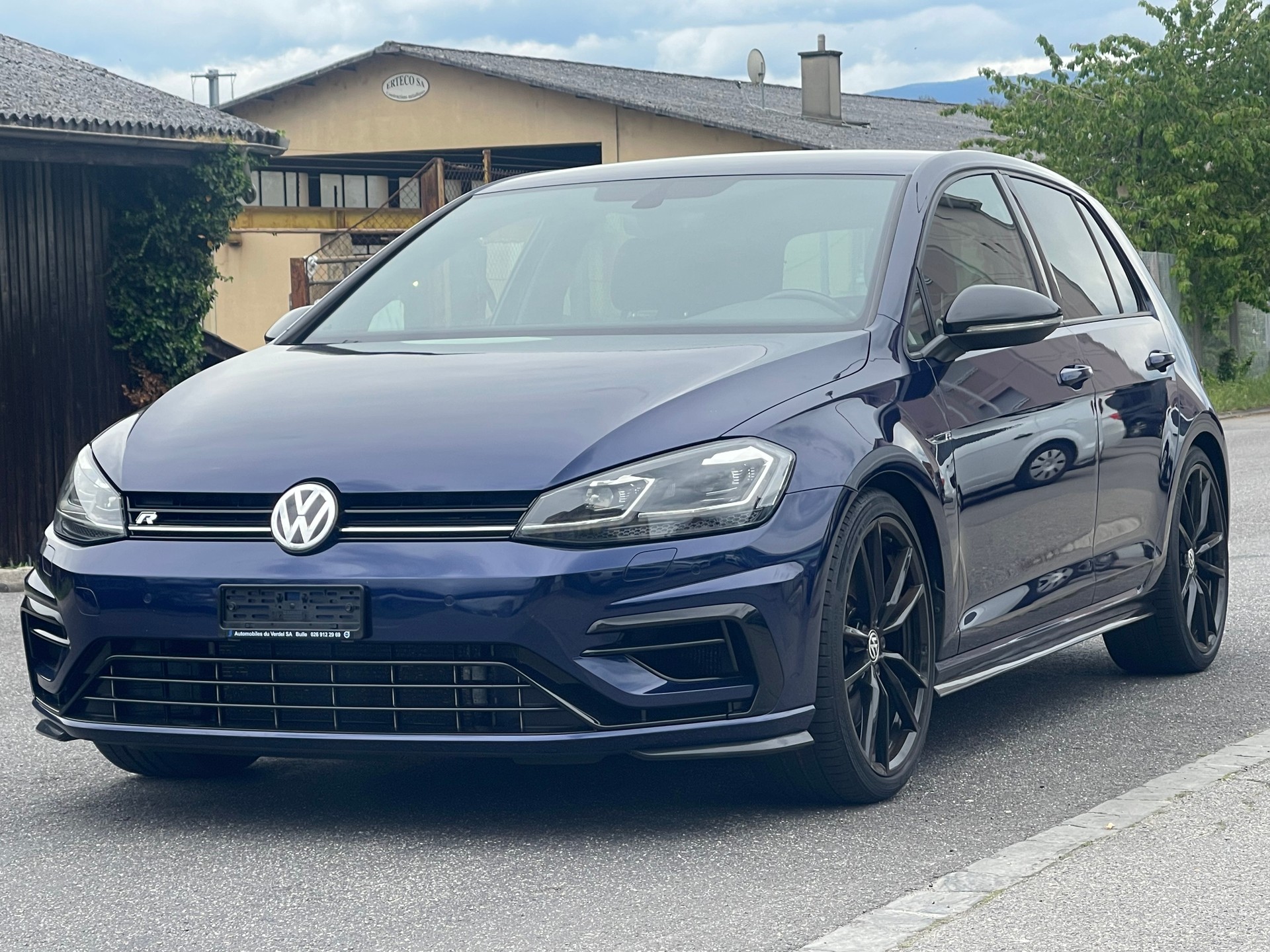 VW Golf 2.0 TSI R 4Motion DSG-showroom-element-2