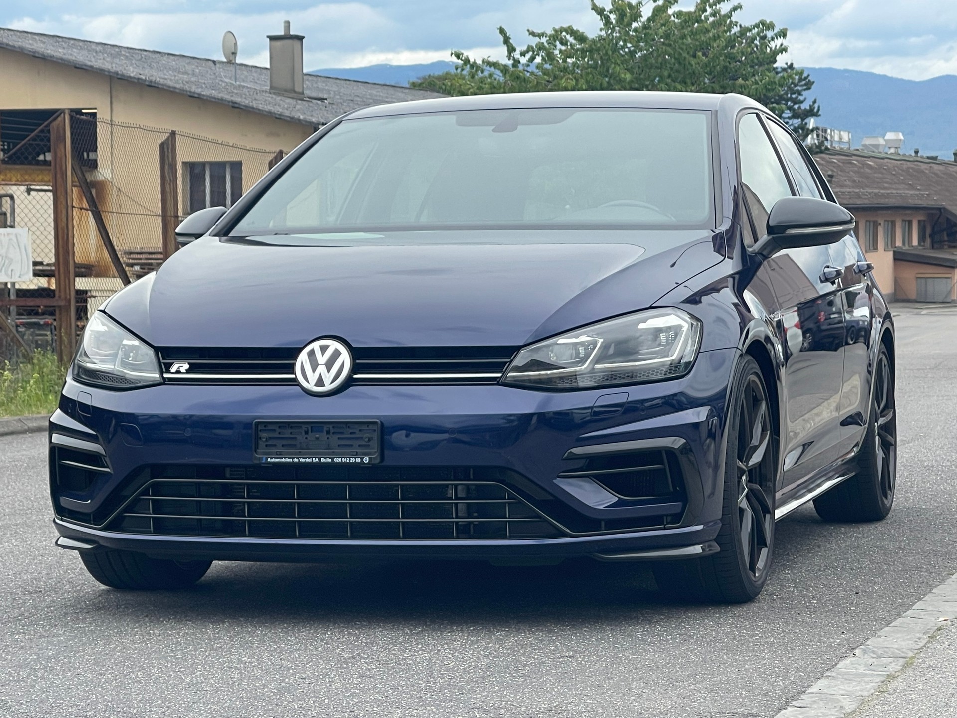 VW Golf 2.0 TSI R 4Motion DSG-showroom-element-1