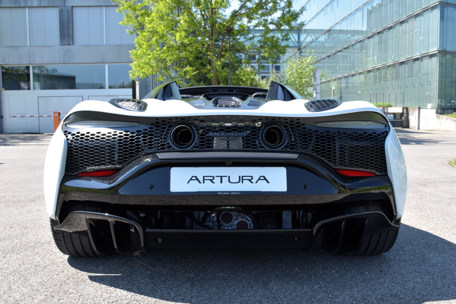 McLAREN ARTURA SPIDER MY25 Performance 3.0 V6 Plug-in Hybrid SSG-image-7