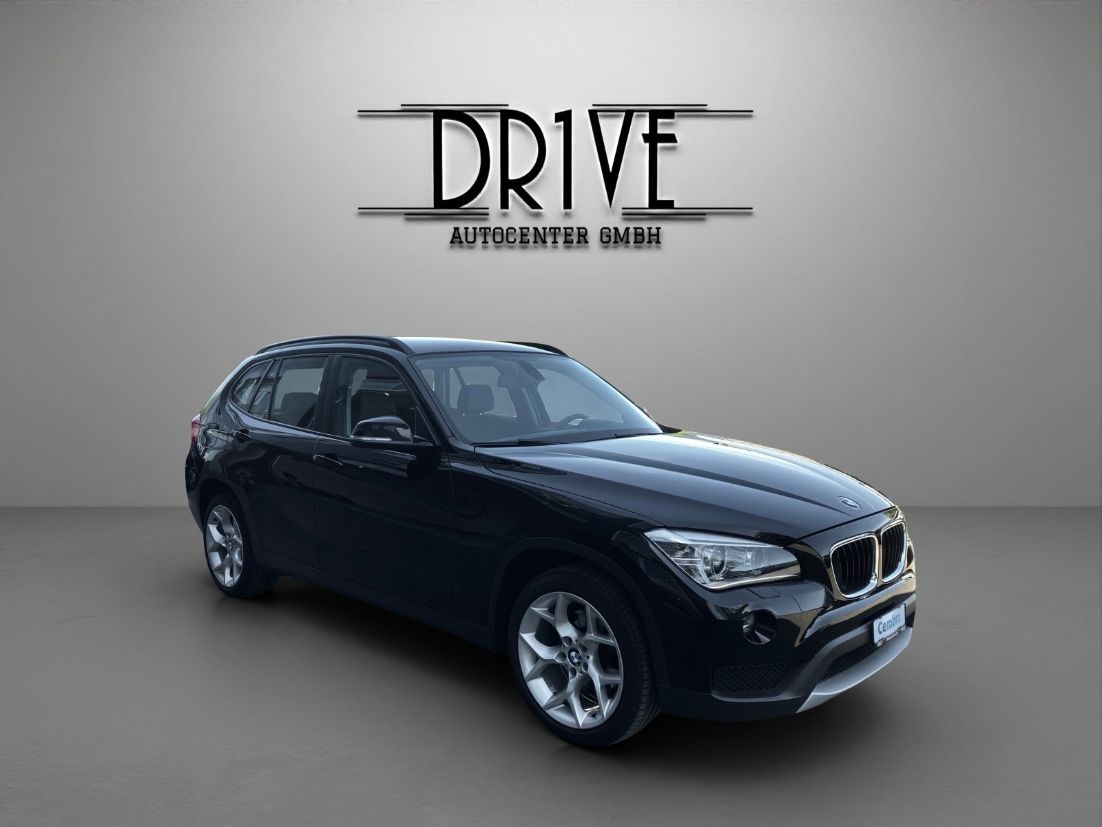 BMW X1 xDrive 18d Steptronic-showroom-element-2