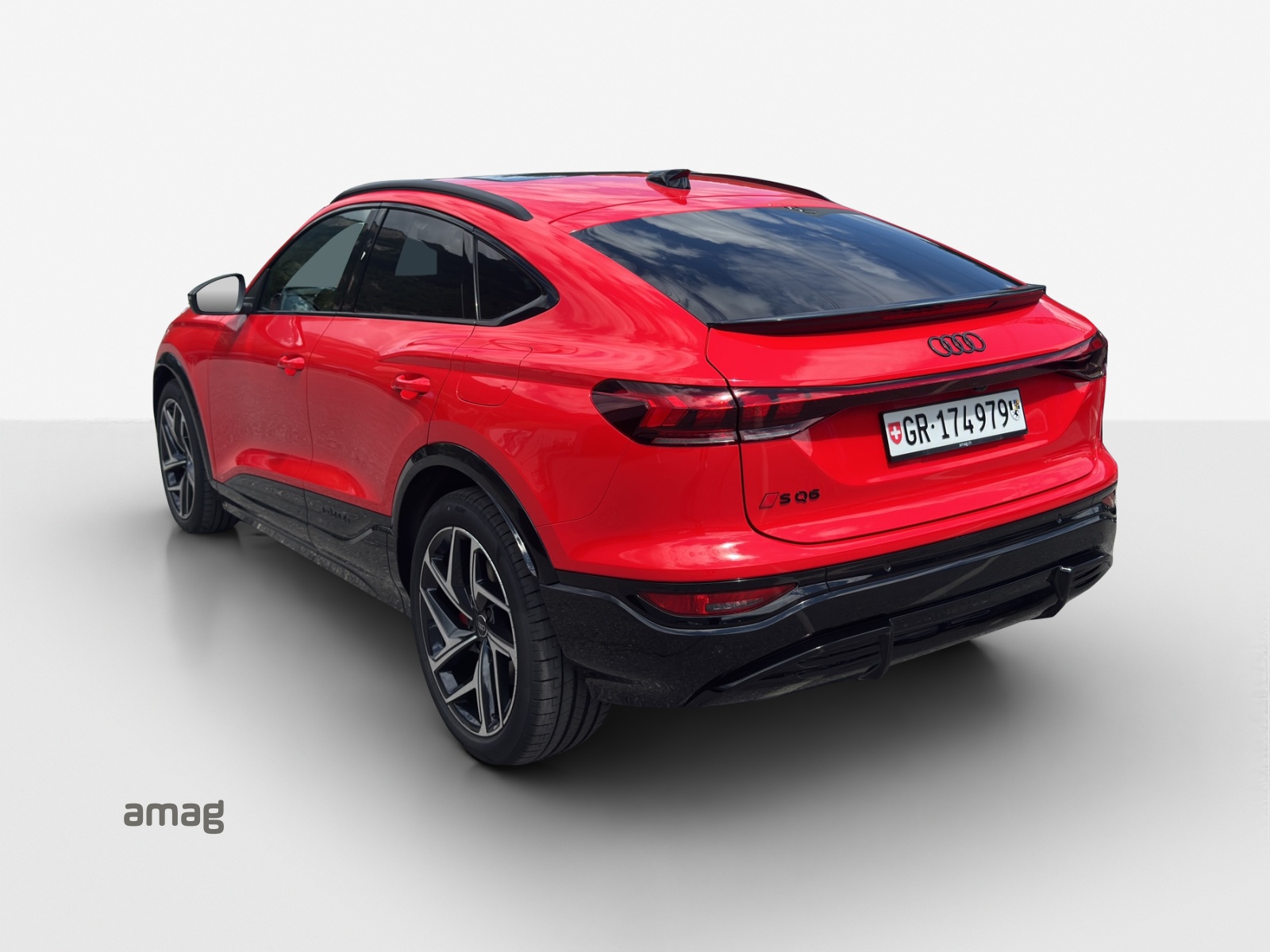 AUDI SQ6 Sportback e-tron quattro-showroom-element-2