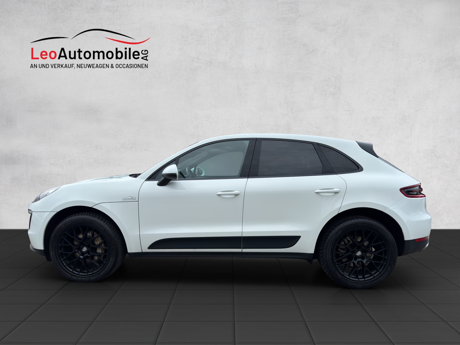PORSCHE S DIESEL-showroom-element-1