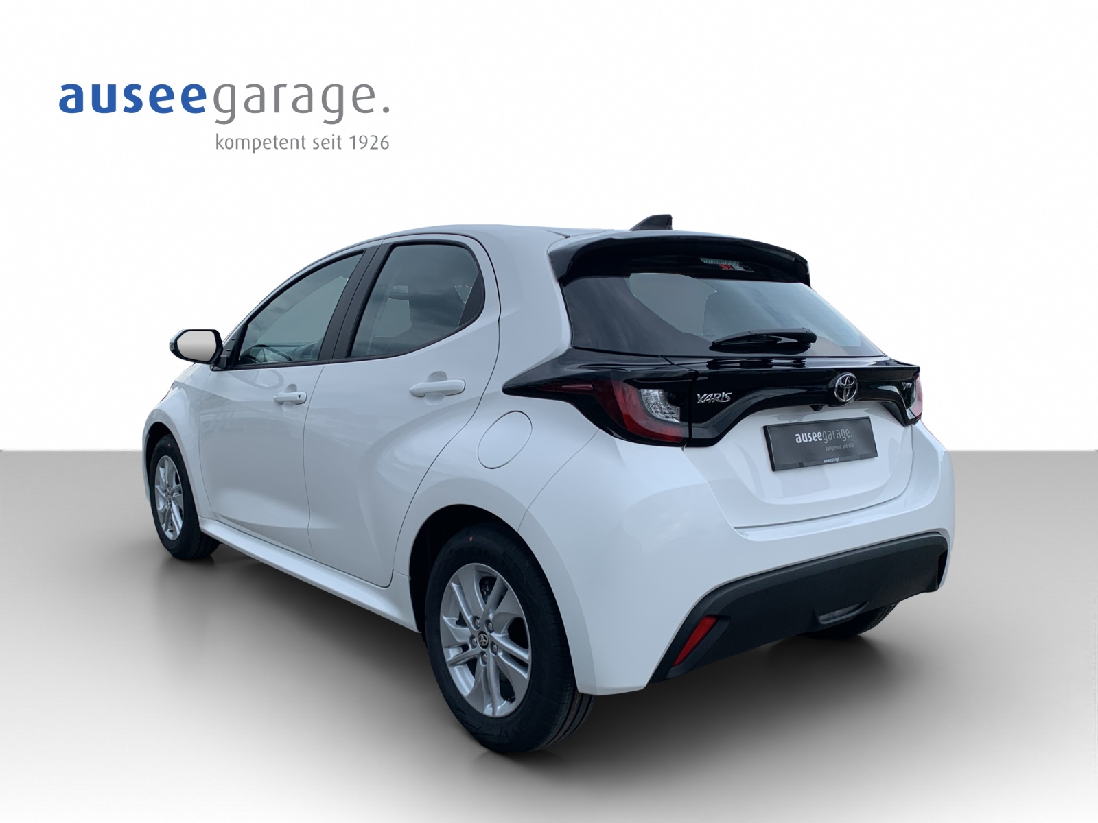 TOYOTA Yaris 1.5 HSD Comfort-showroom-element-2