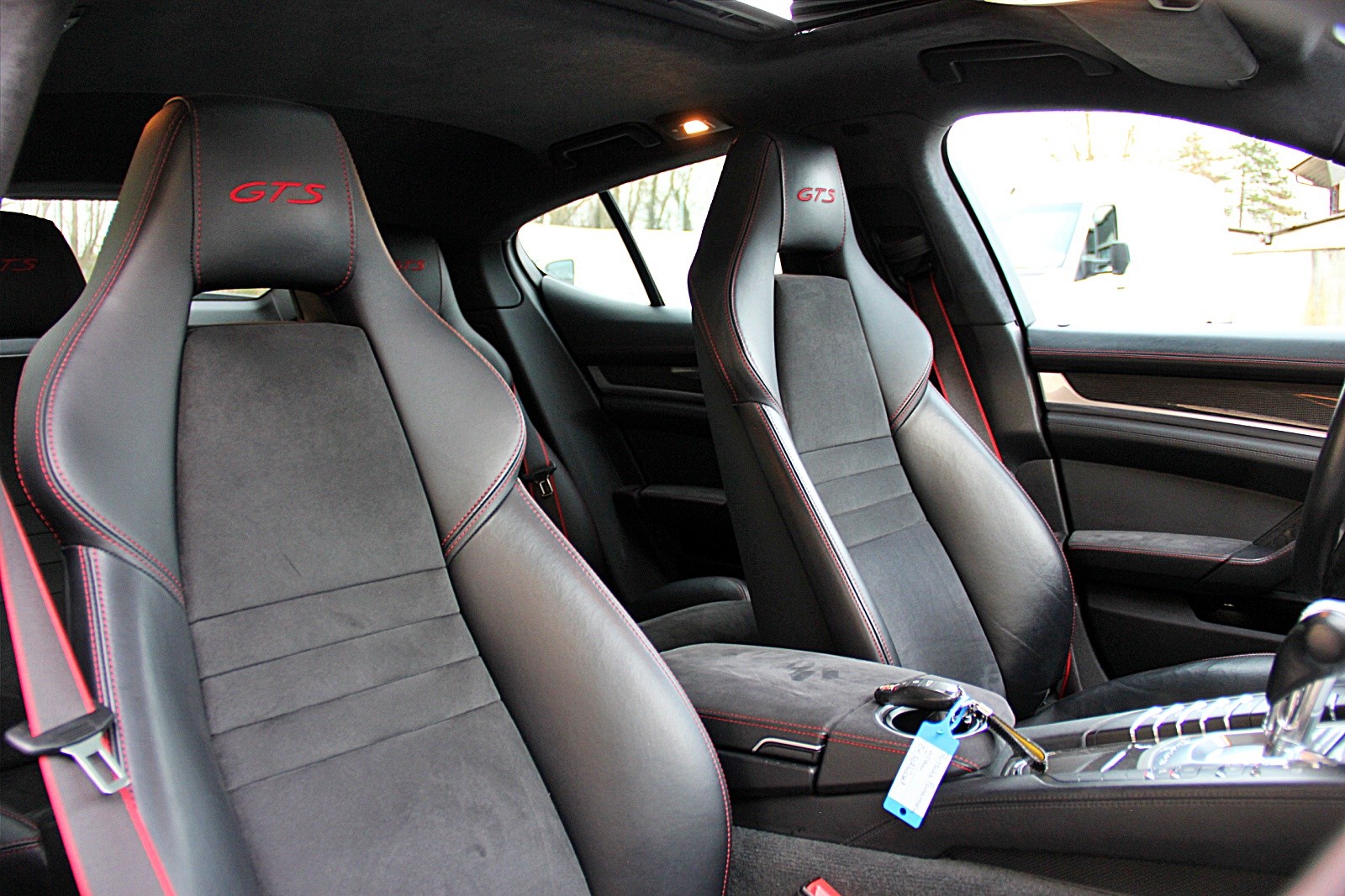 PORSCHE Panamera GTS 4.8 PDK-image-13