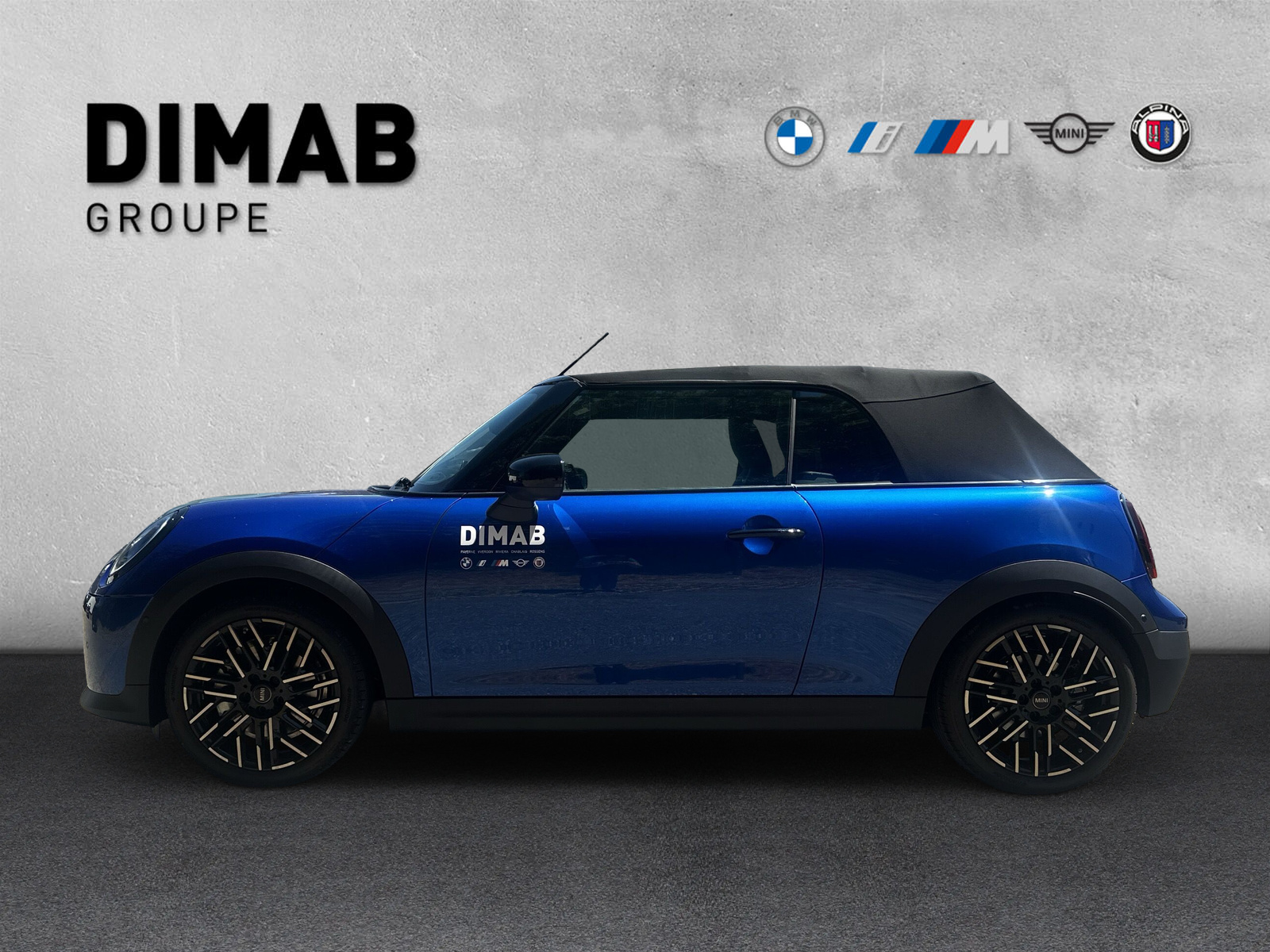 MINI Cooper S Cabriolet DKG-showroom-element-1