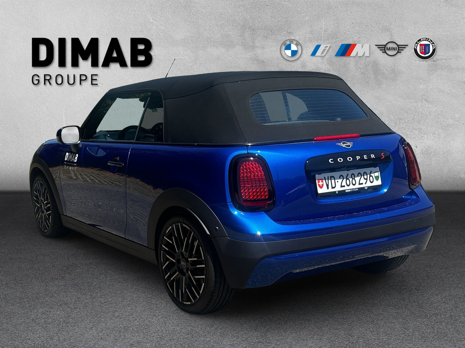 MINI Cooper S Cabriolet DKG-showroom-element-2