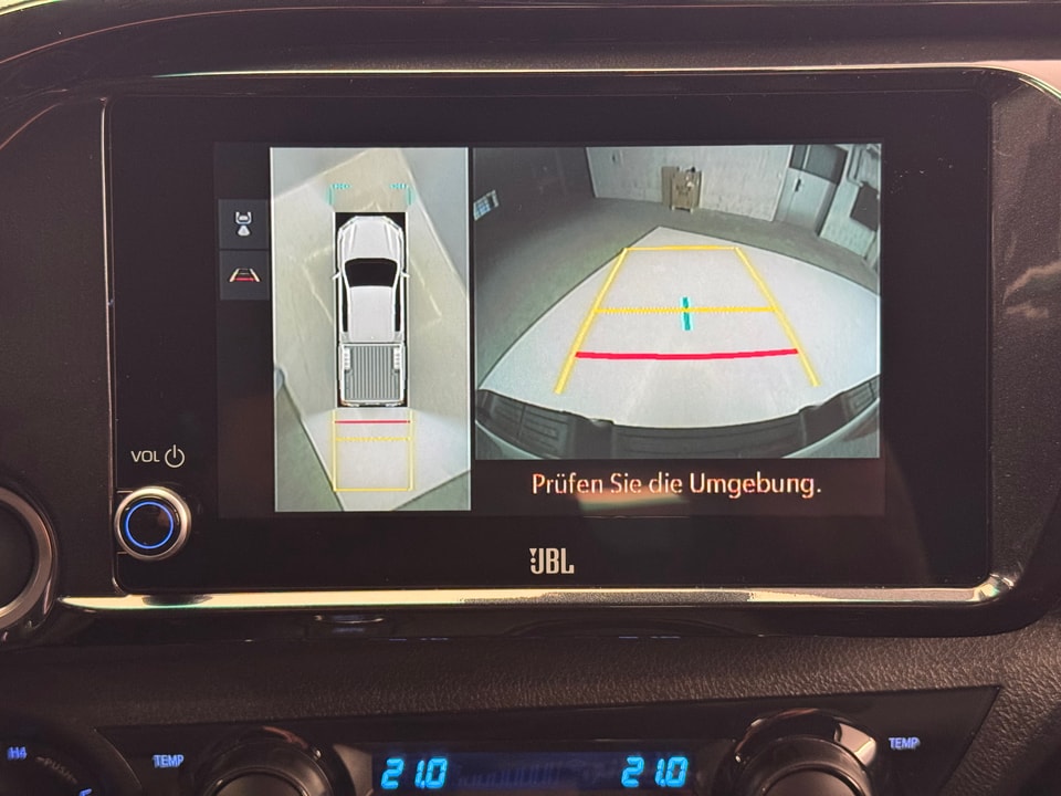 Hilux Double Cab 2.8 D MHEV 204 Invincible 4x4