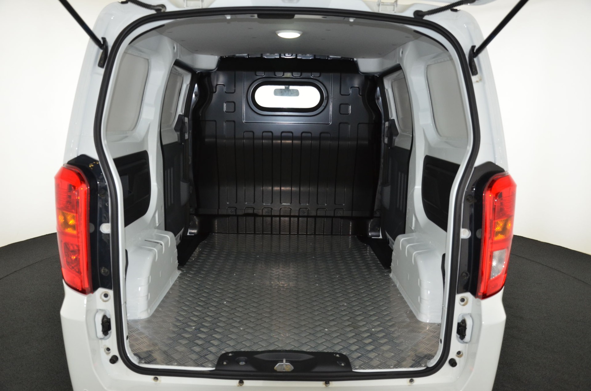 BYD ETP3-image-23