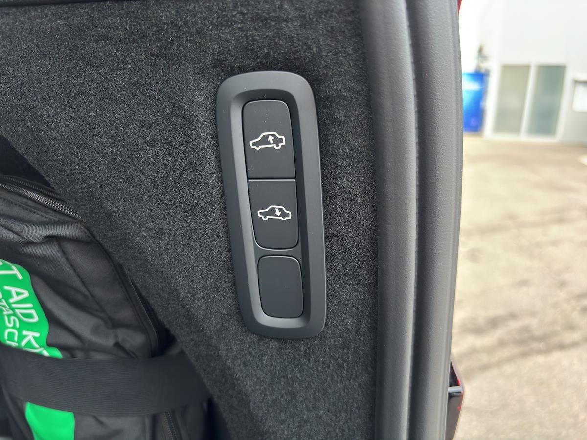 VOLVO XC90 2.0 T8 TE Ultra Dark eAWD-image-15
