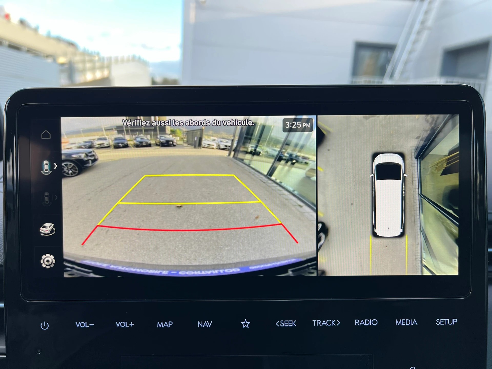 Image HYUNDAI STARIA Staria Wagon 1.6 T-GDi HEV Vertex A