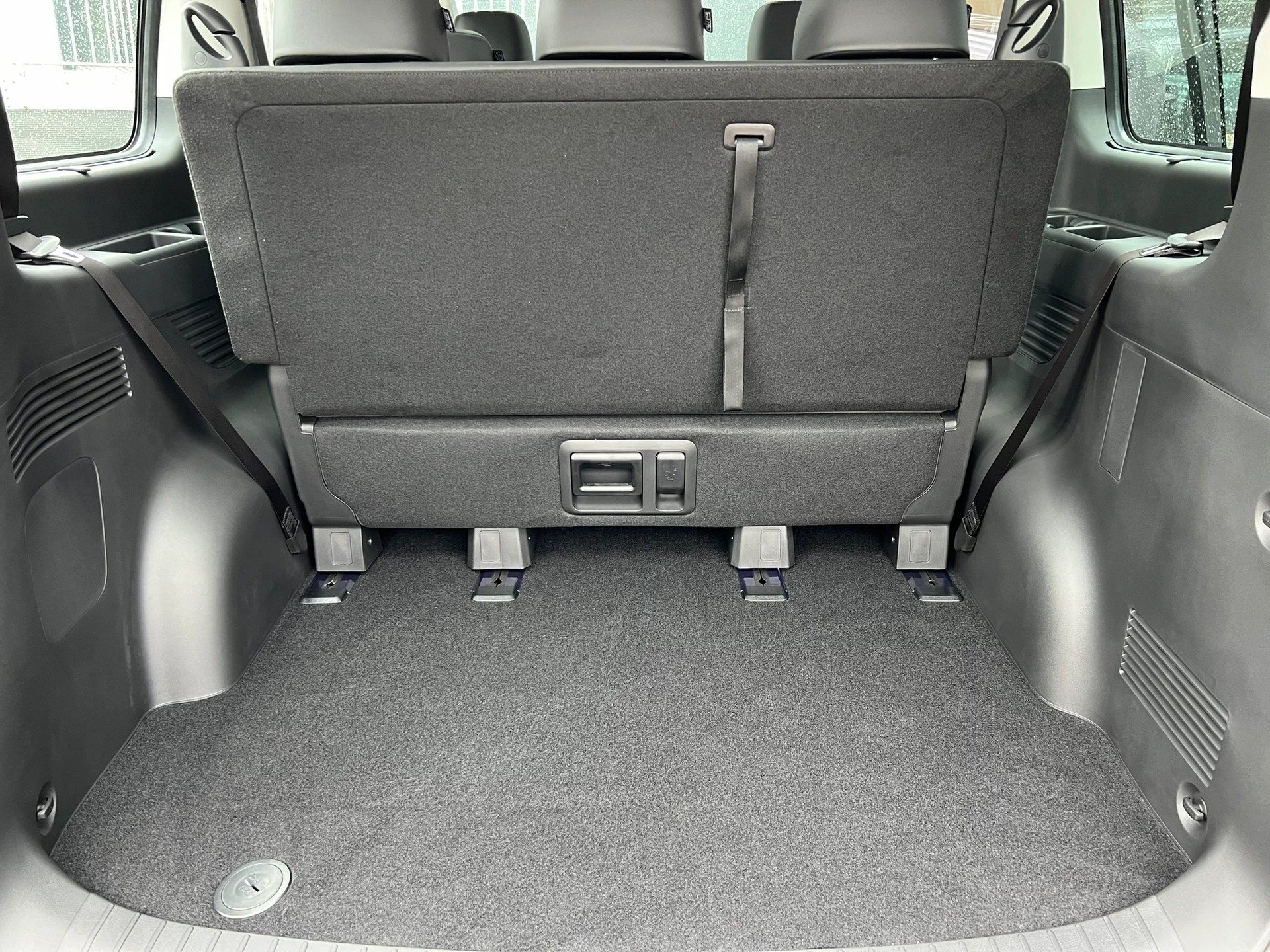 Image HYUNDAI STARIA Staria Wagon 1.6 T-GDi HEV Vertex A