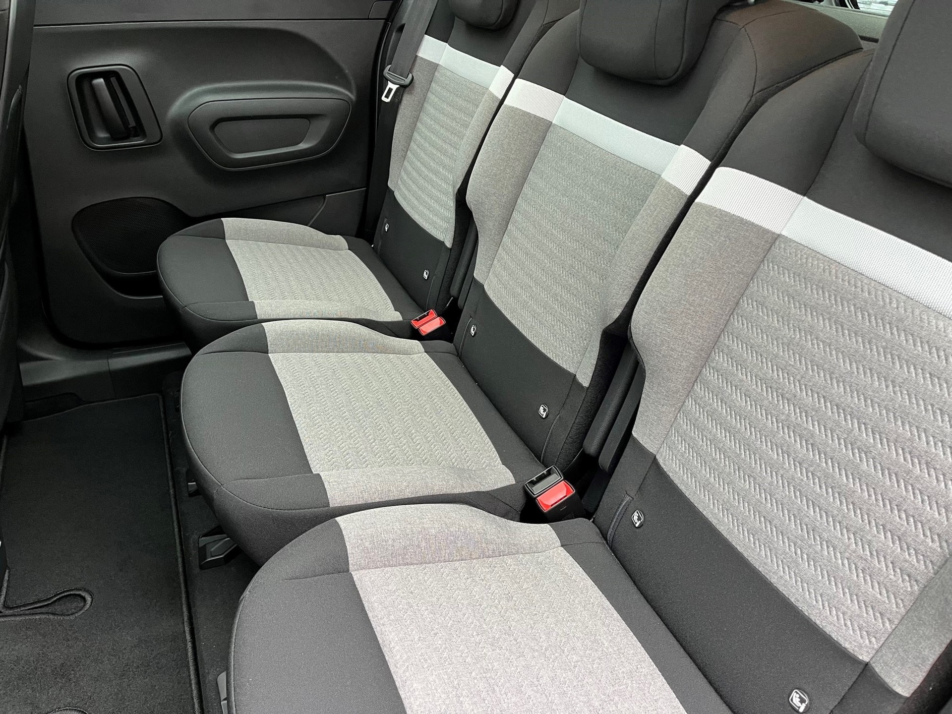 CITROEN e-Berlingo Shine-image-5