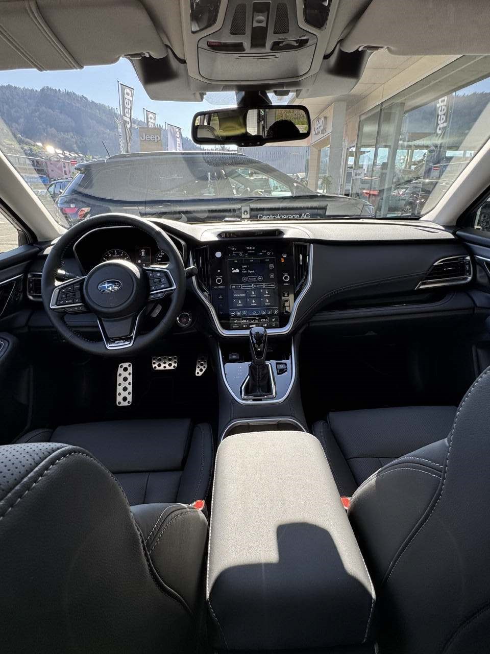 SUBARU Outback 2.5i 30th Anniversary Edition-image-5