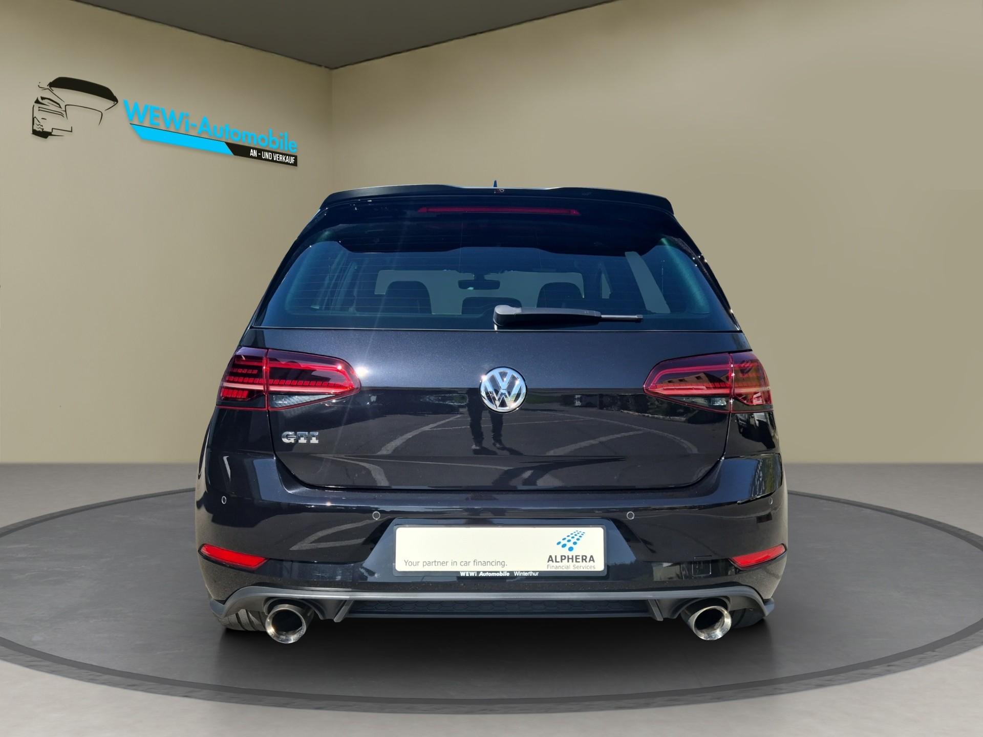 VW Golf 2.0 TSI GTI-showroom-element-3