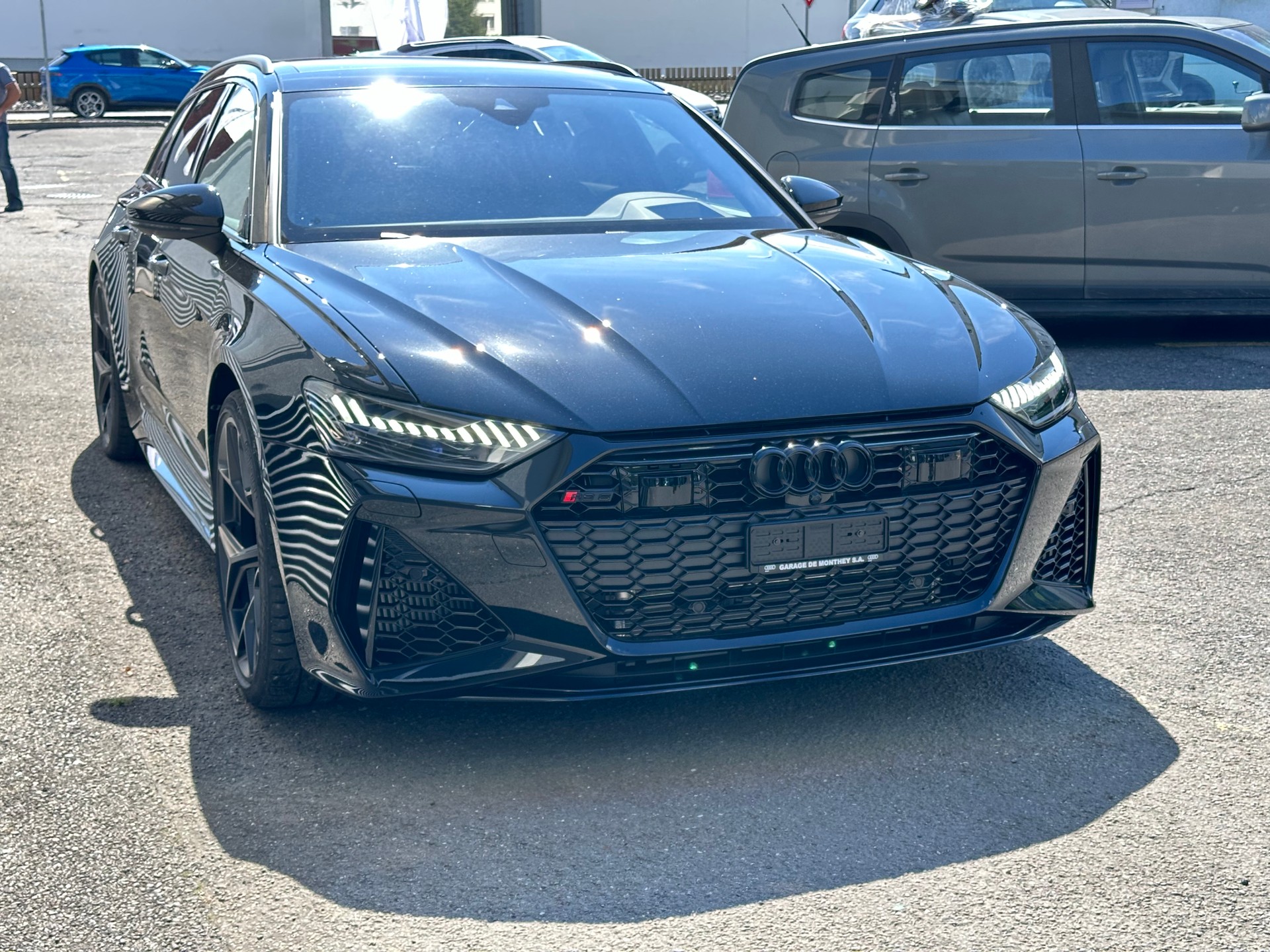 AUDI RS6 Avant 4.0 TFSI V8 Performance quattro-showroom-element-1