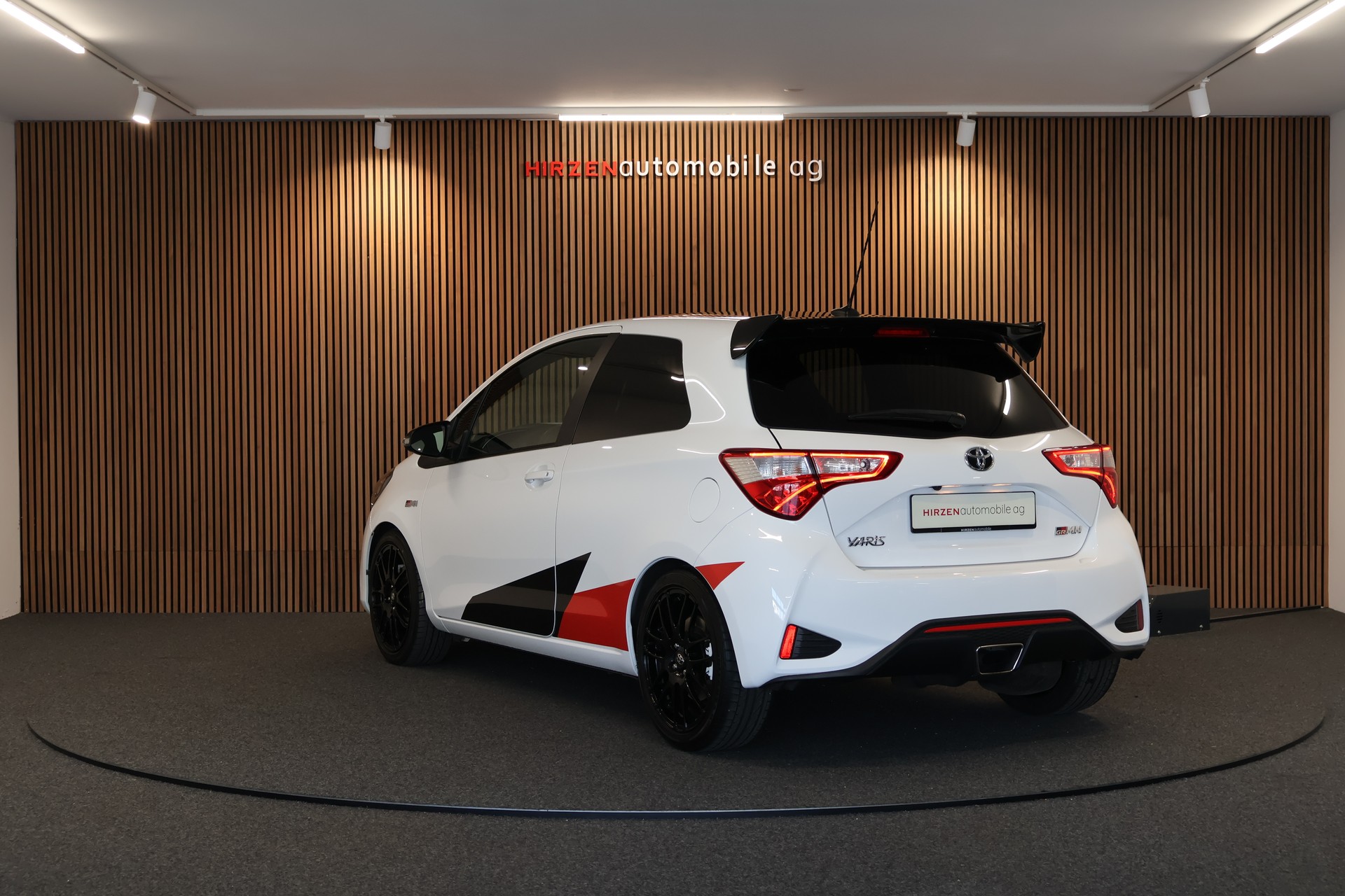 TOYOTA Yaris 1.8 GRMN Limited Edition-showroom-element-2