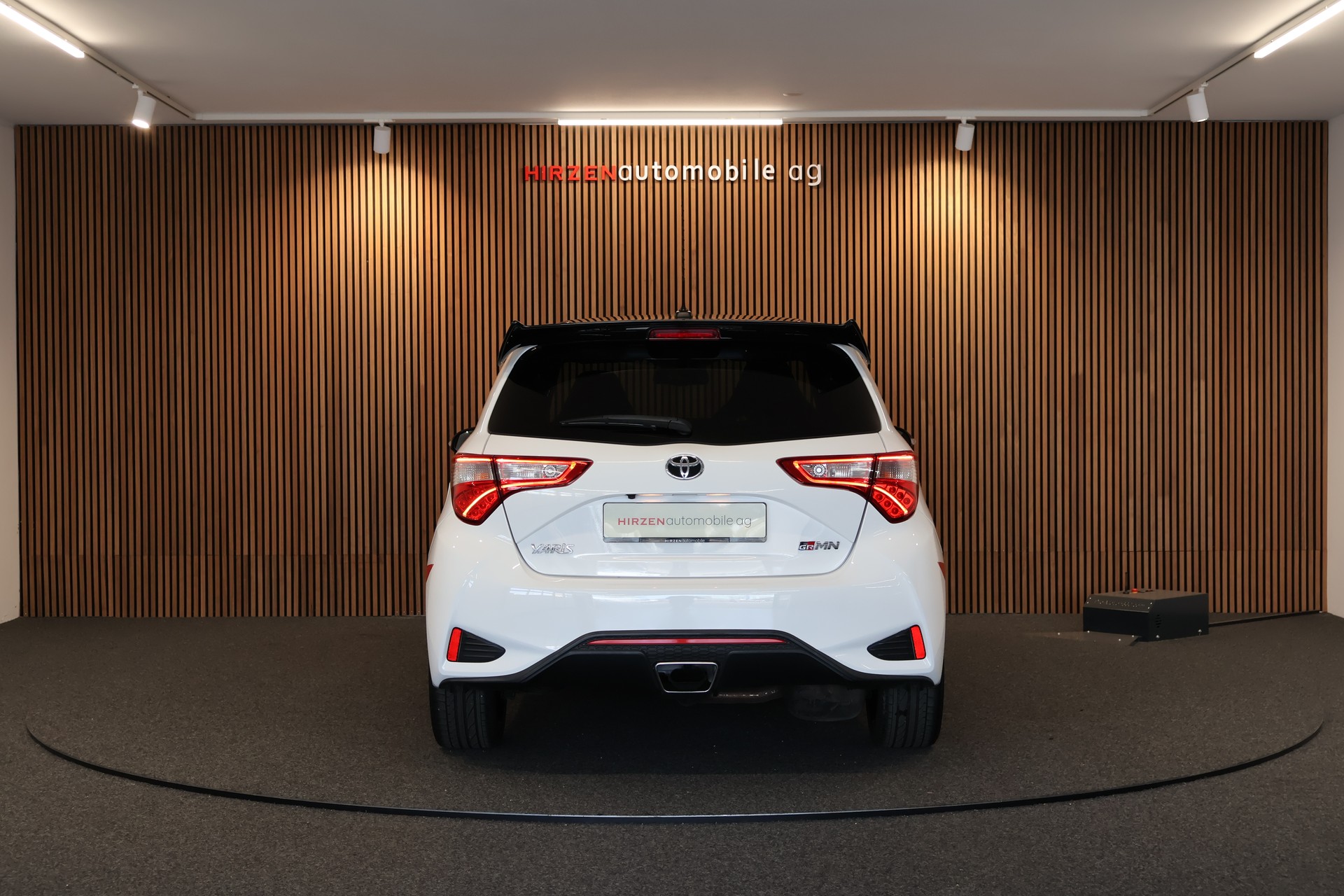 TOYOTA Yaris 1.8 GRMN Limited Edition-showroom-element-3