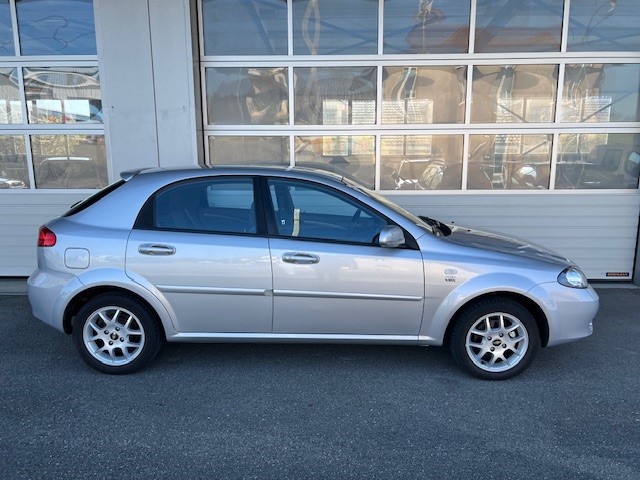 CHEVROLET Lacetti 1.8 16V CDX-showroom-element-3