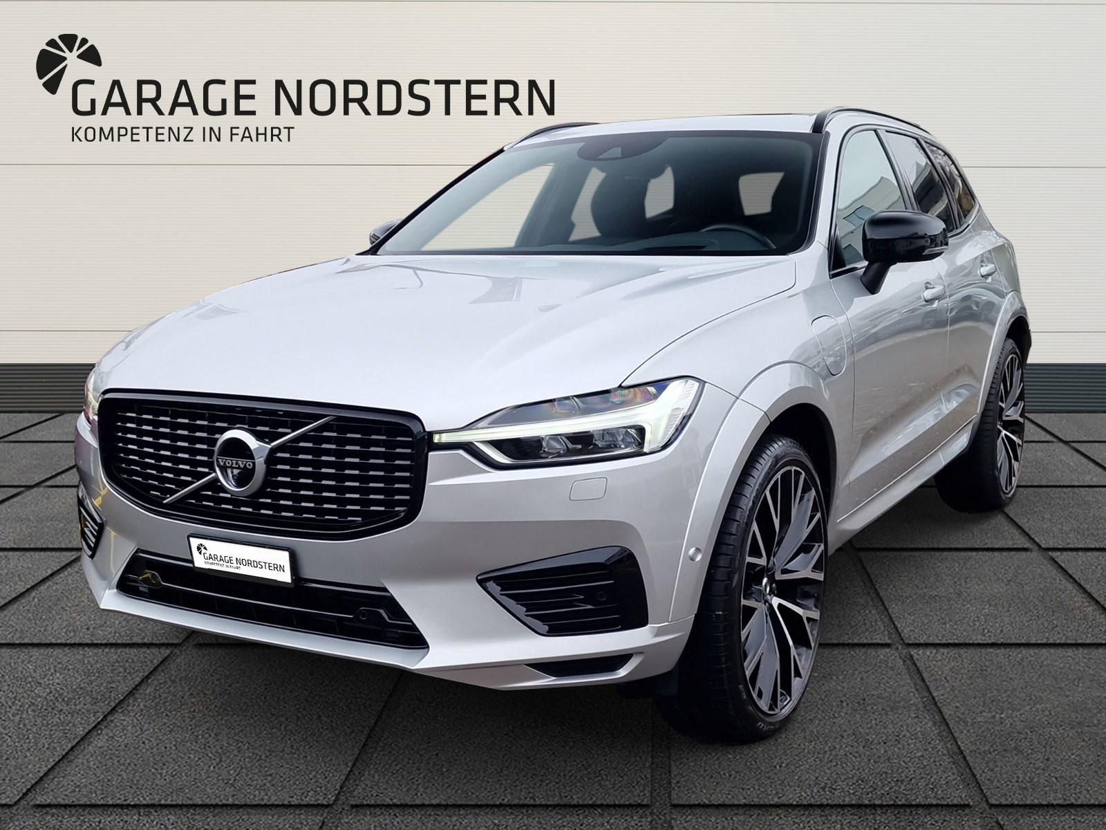 VOLVO XC60 2.0 T6 TE R-Design AWD