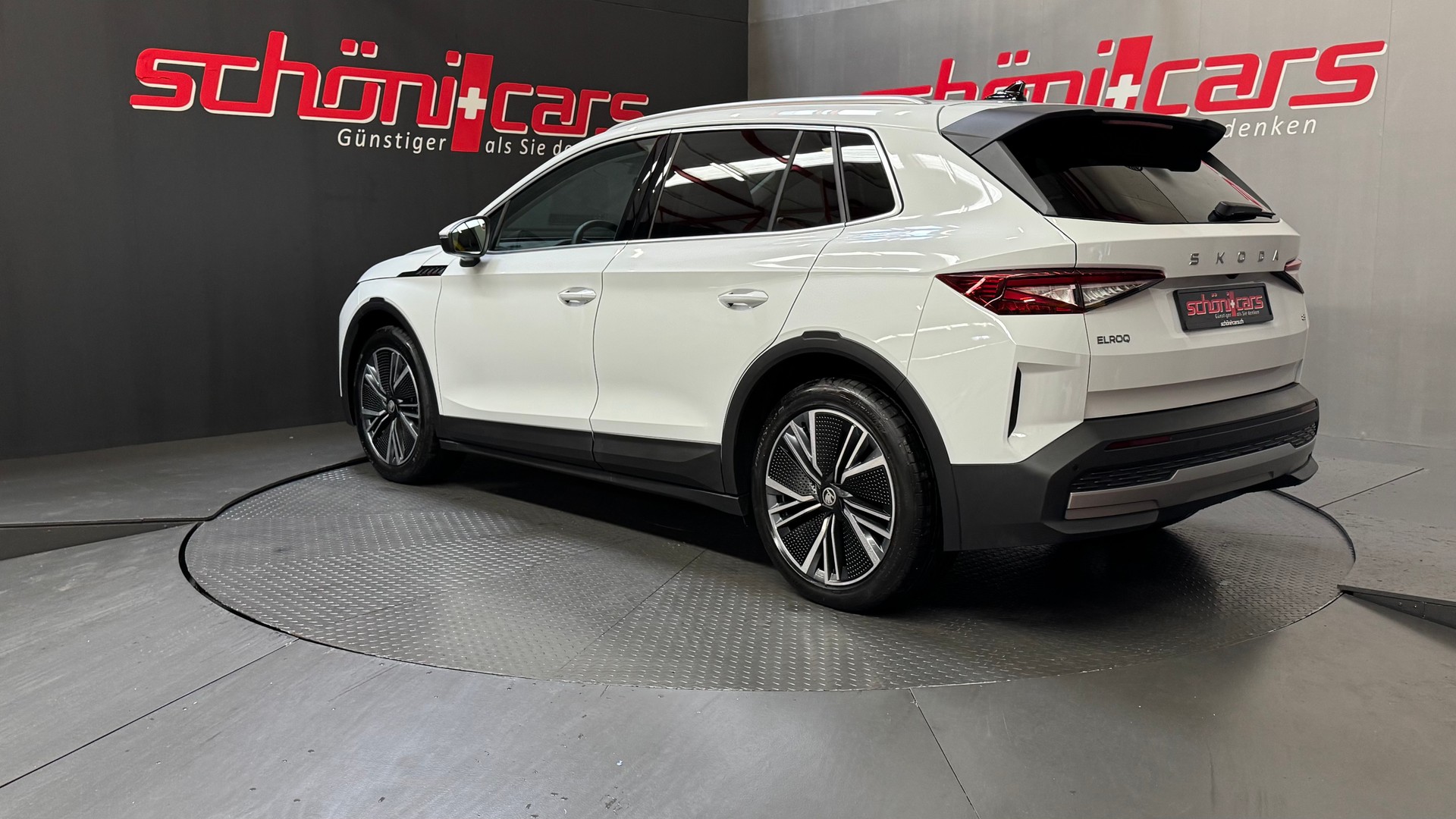 SKODA Elroq 85 PLUS-showroom-element-3