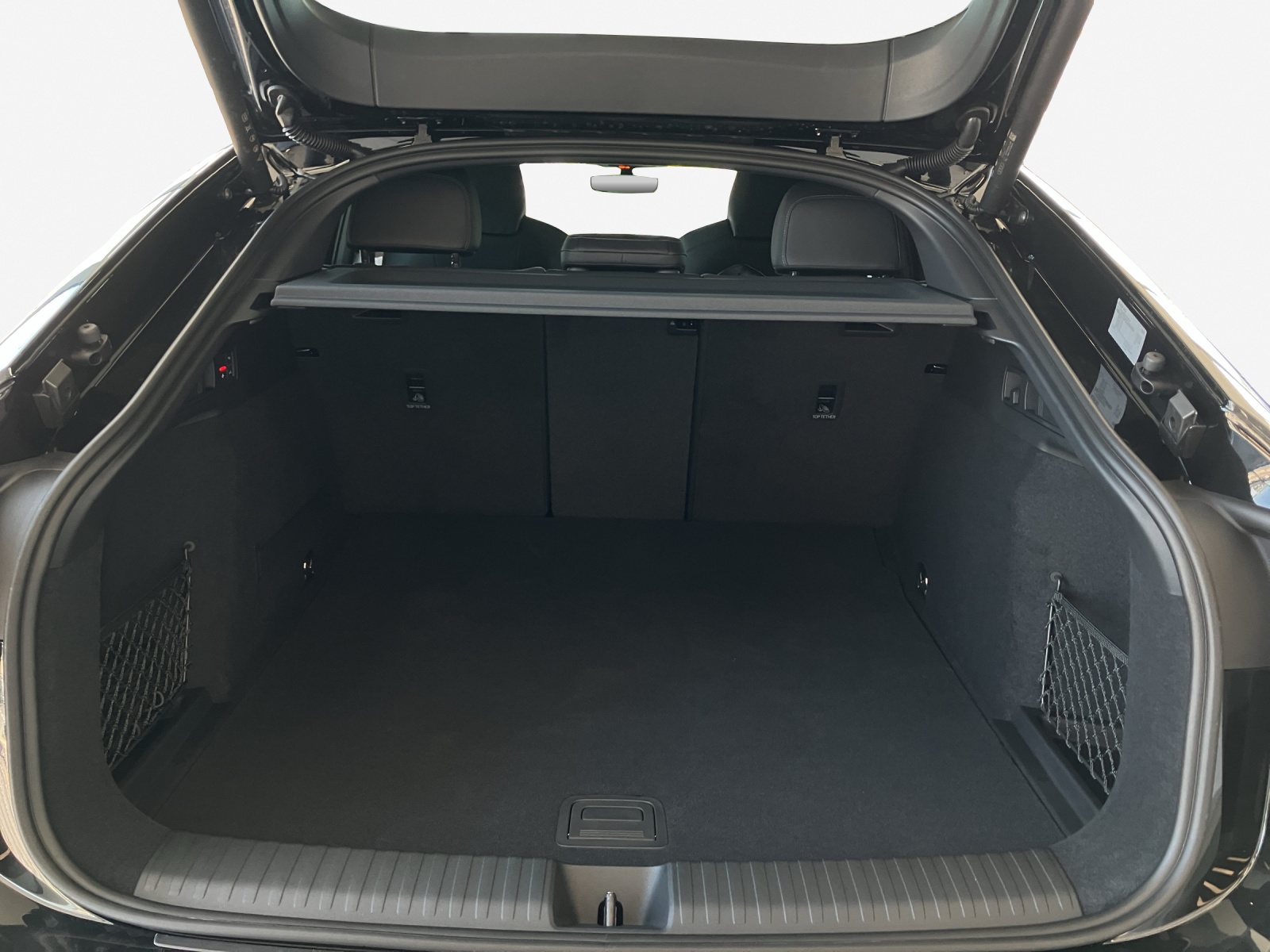 AUDI Q6 Sportback e-tron quattro-image-12
