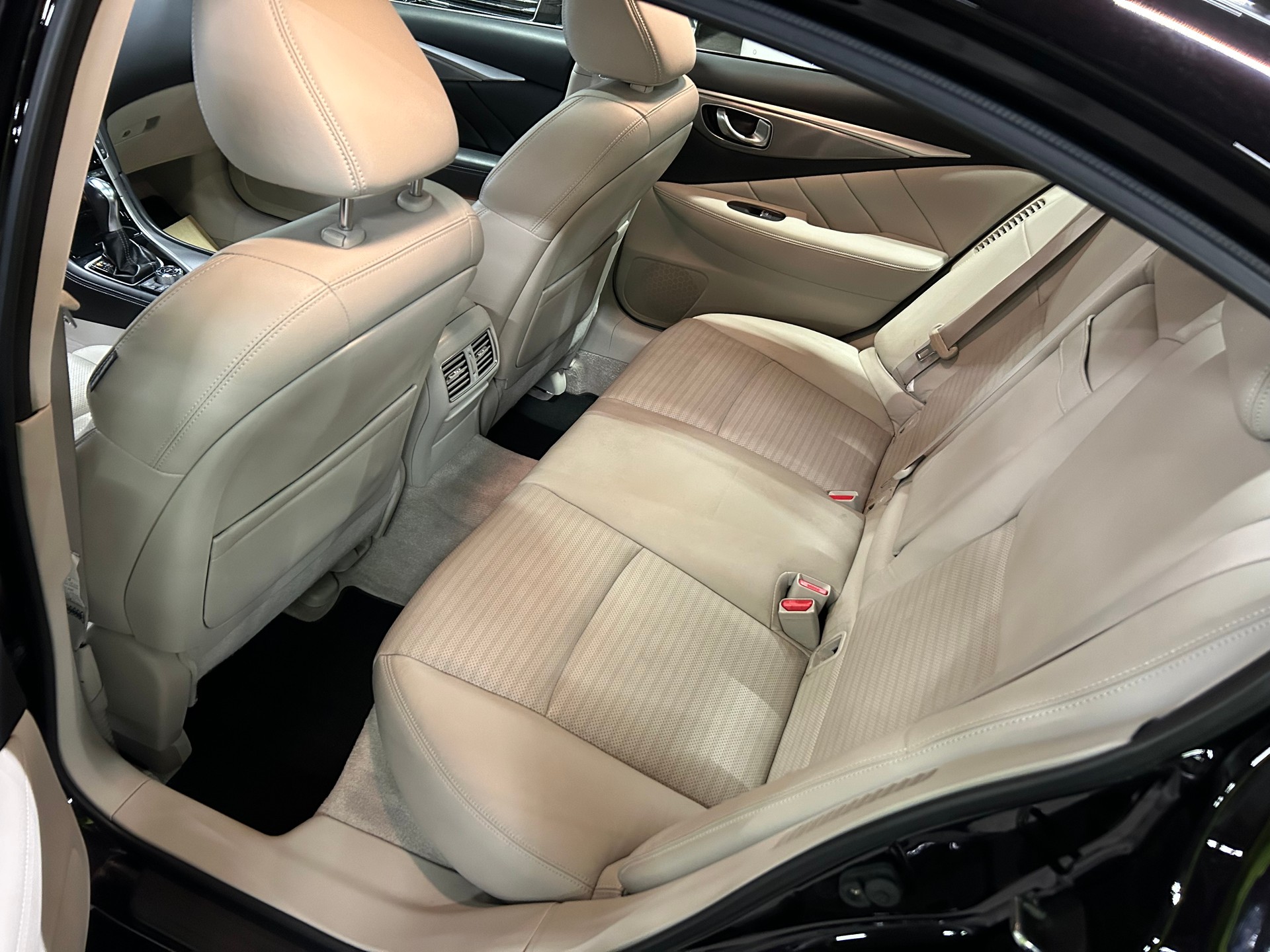 INFINITI Q50S 35h AWD Automatic-image-13
