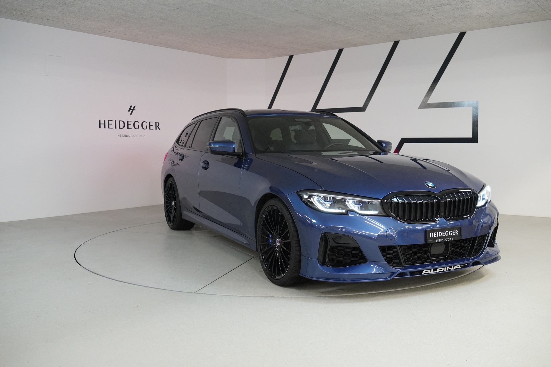 BMW-ALPINA B3 BiTurbo Touring 3.0 xDrive Switch-Tronic-showroom-element-2