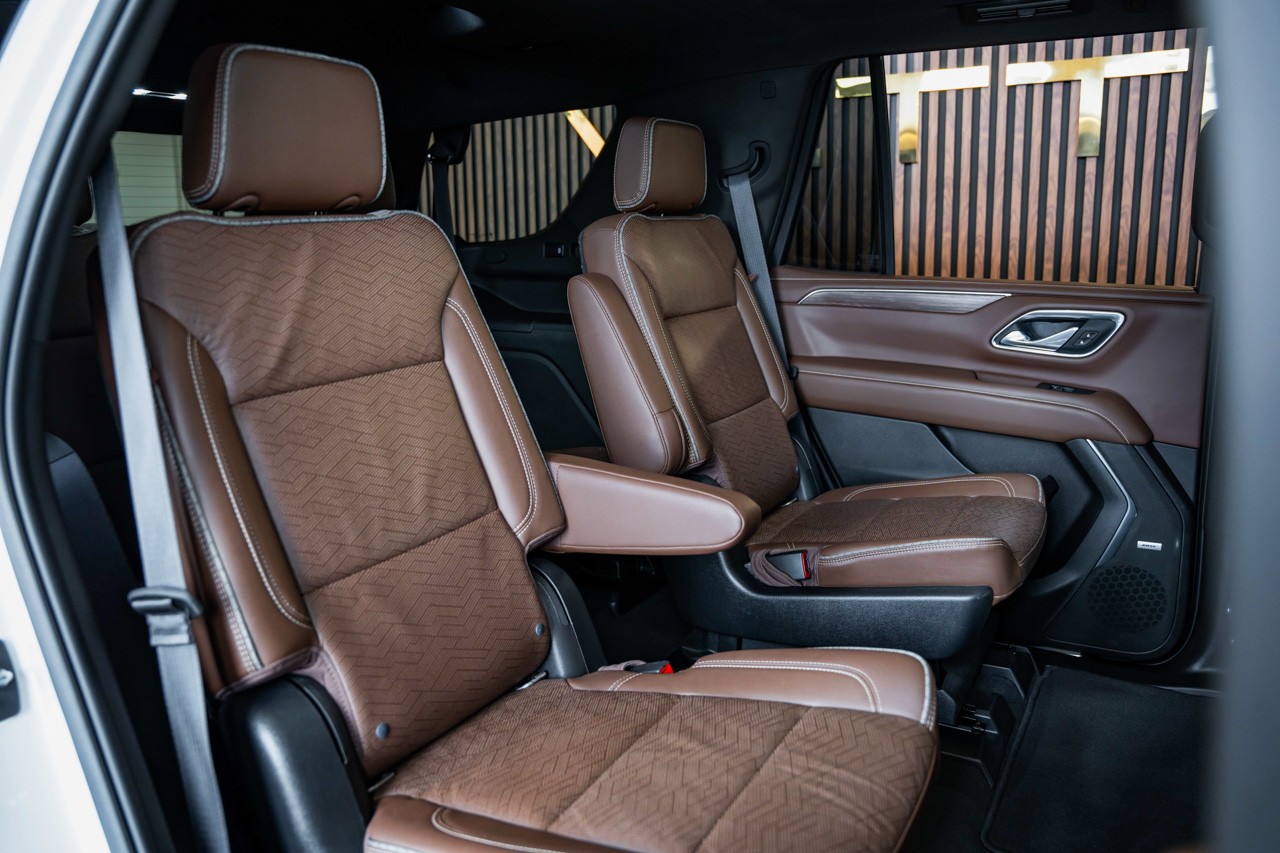 CHEVROLET TAHOE High Country 6.2 AWD-image-16