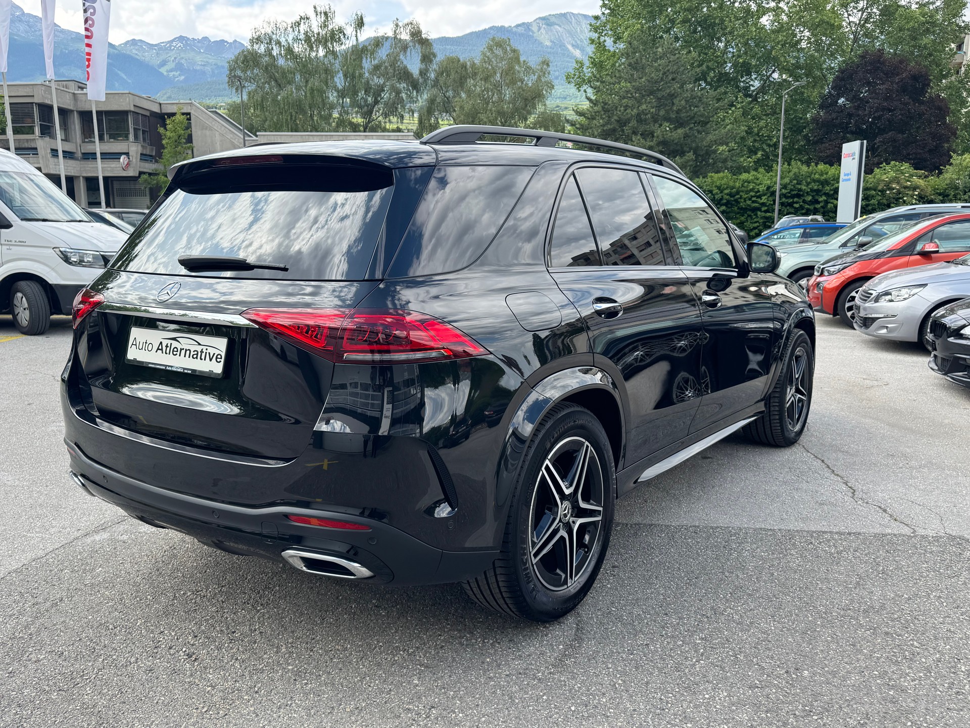 MERCEDES-BENZ GLE 450 4Matic AMG Line 9G-Tronic-image-5