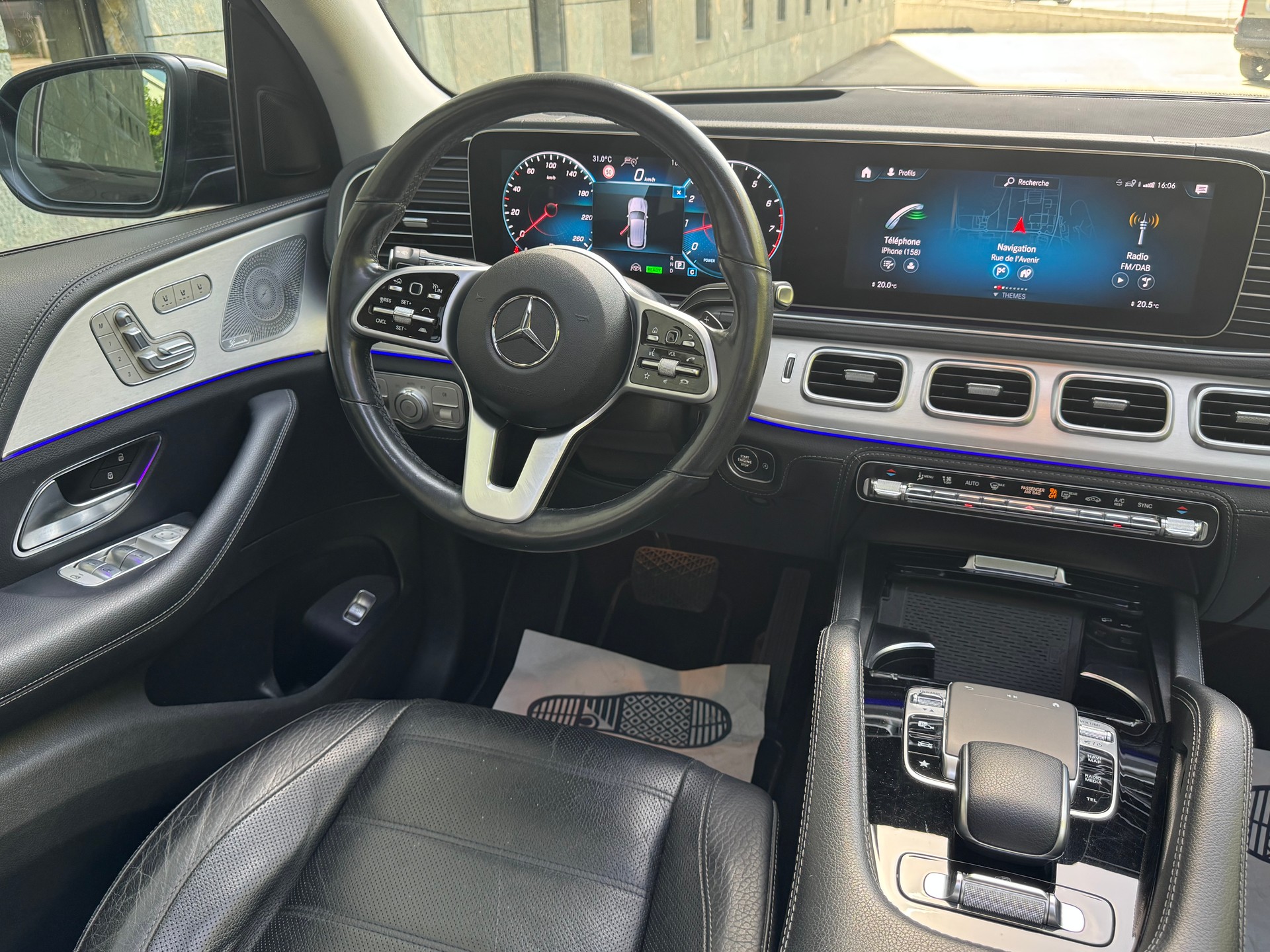 MERCEDES-BENZ GLE 450 4Matic AMG Line 9G-Tronic-image-14