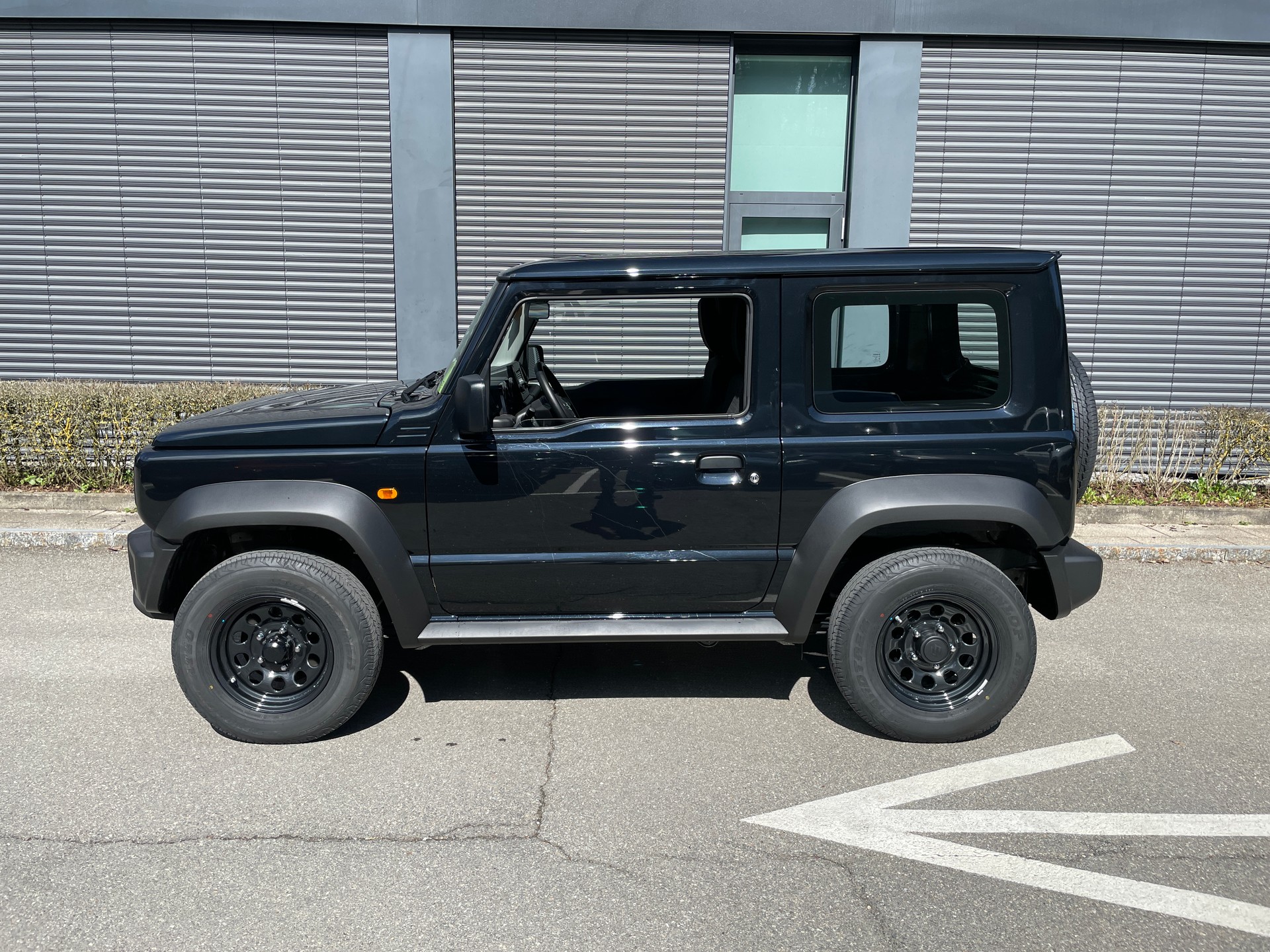 SUZUKI Jimny 1.5 Compact+ 4x4-showroom-element-1
