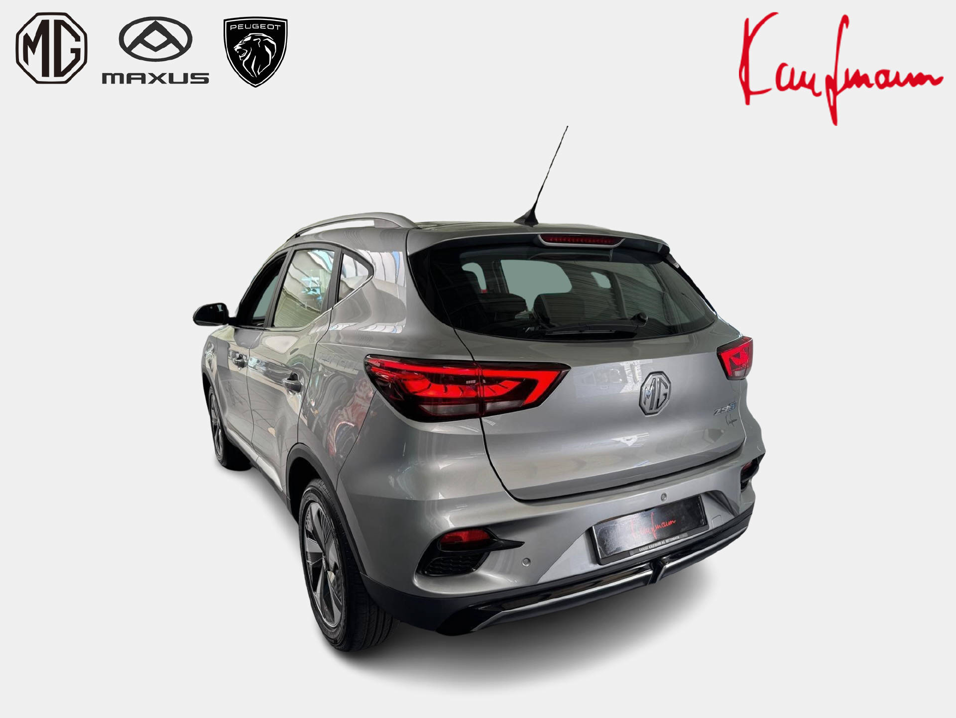 MG ZS EV 70kWh Luxury-showroom-element-3