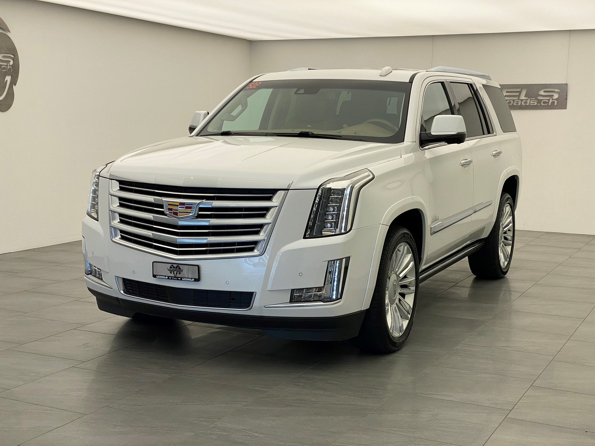 CADILLAC ESCALADE 6.2 AWD Platinum