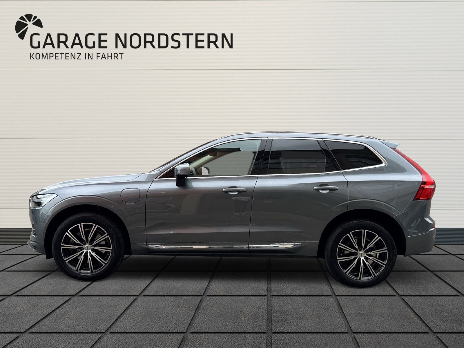VOLVO XC60 2.0 T6 TE Inscription eAWD-showroom-element-1