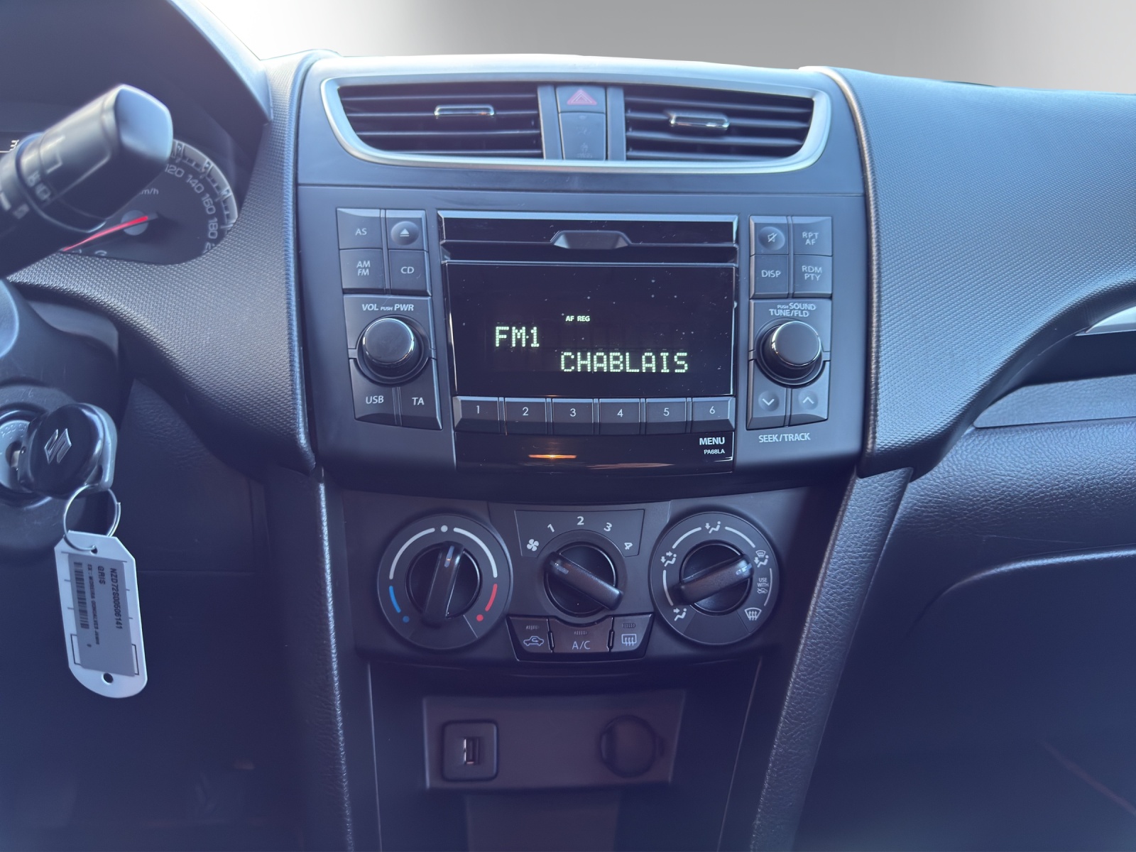 Image SUZUKI SWIFT Swift 1.2i PizSulai 4x4