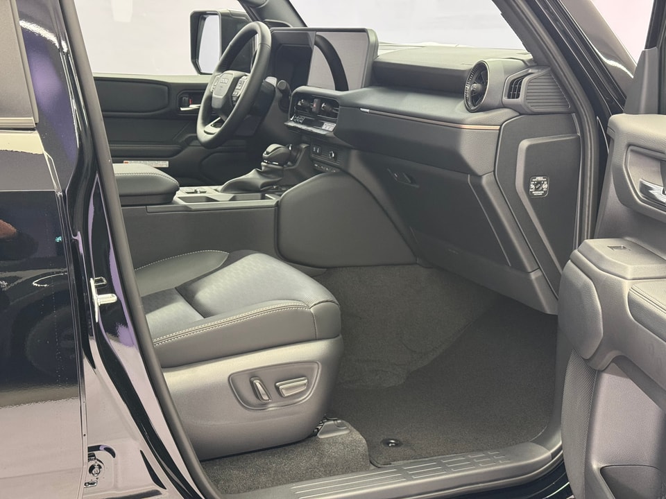 Land Cruiser 2.8 D 48V Invincible AWD