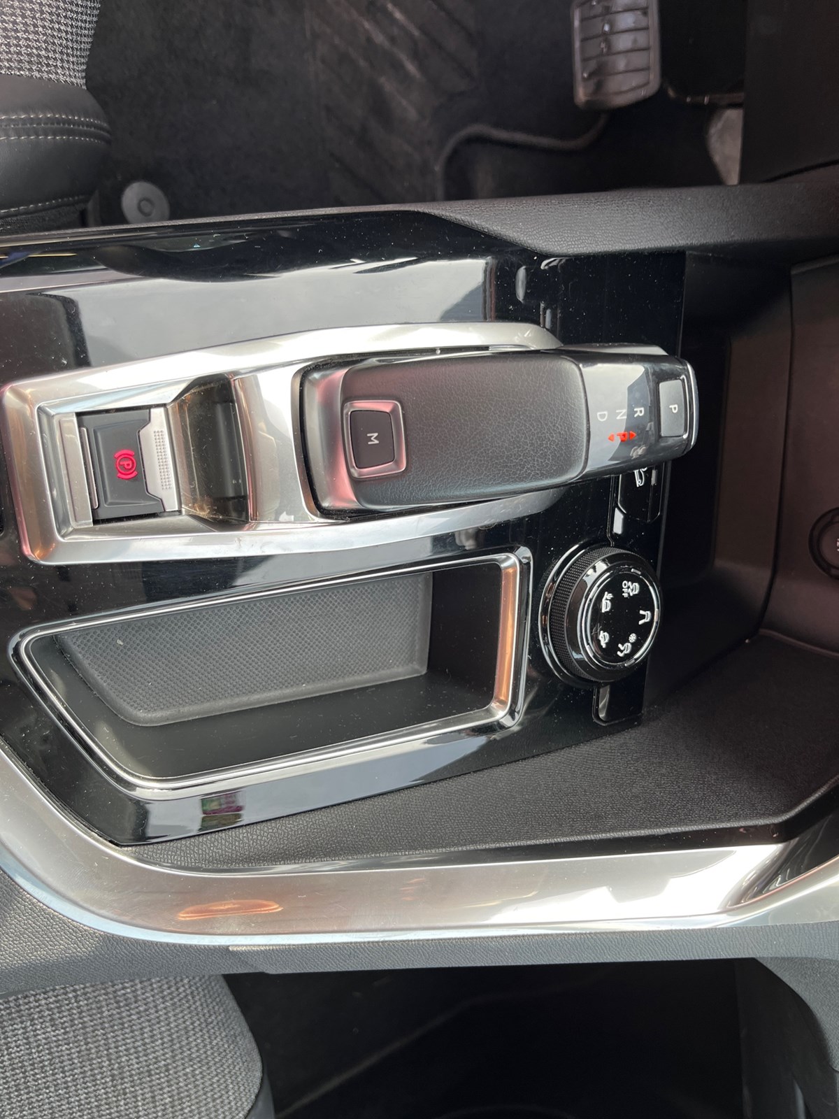 PEUGEOT 3008 1.6 THP Allure EAT-image-10