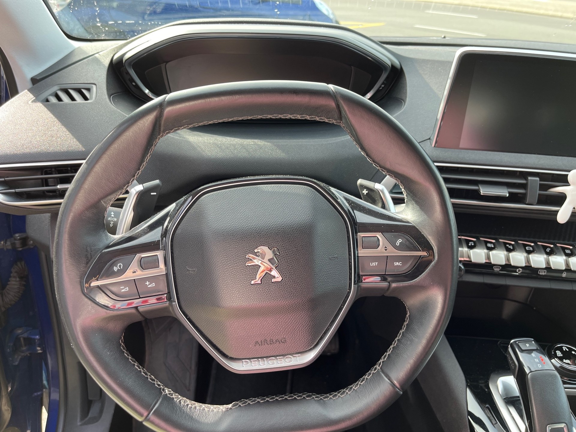 PEUGEOT 3008 1.6 THP Allure EAT-image-9