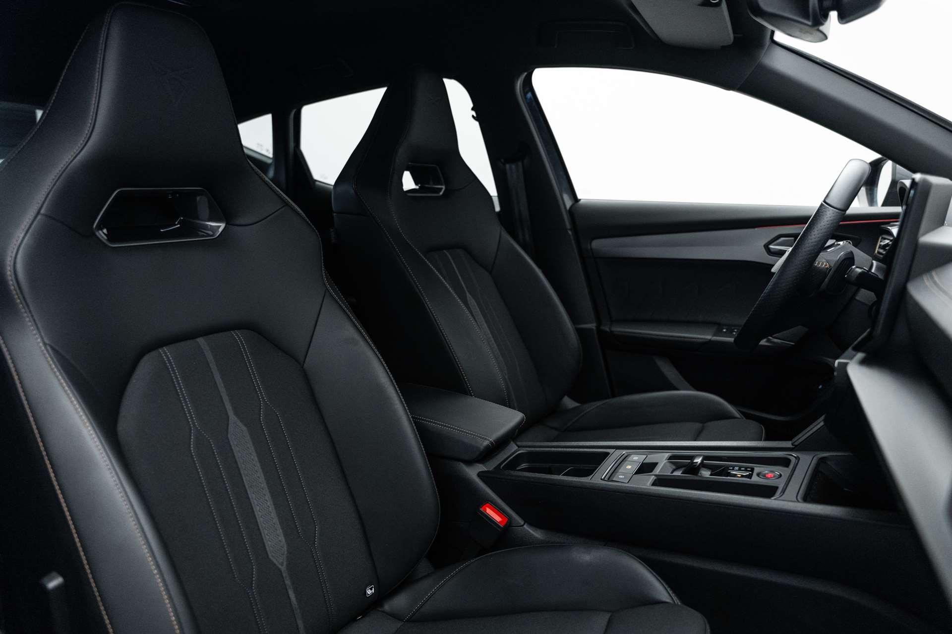 CUPRA Formentor 1.4 e-HYBRID pHEV VZ DSG 245PS-image-11