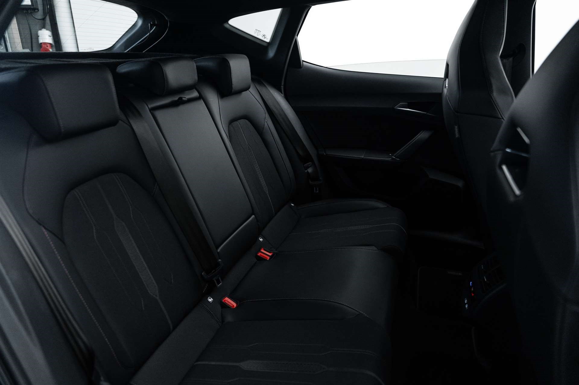 CUPRA Formentor 1.4 e-HYBRID pHEV VZ DSG 245PS-image-13
