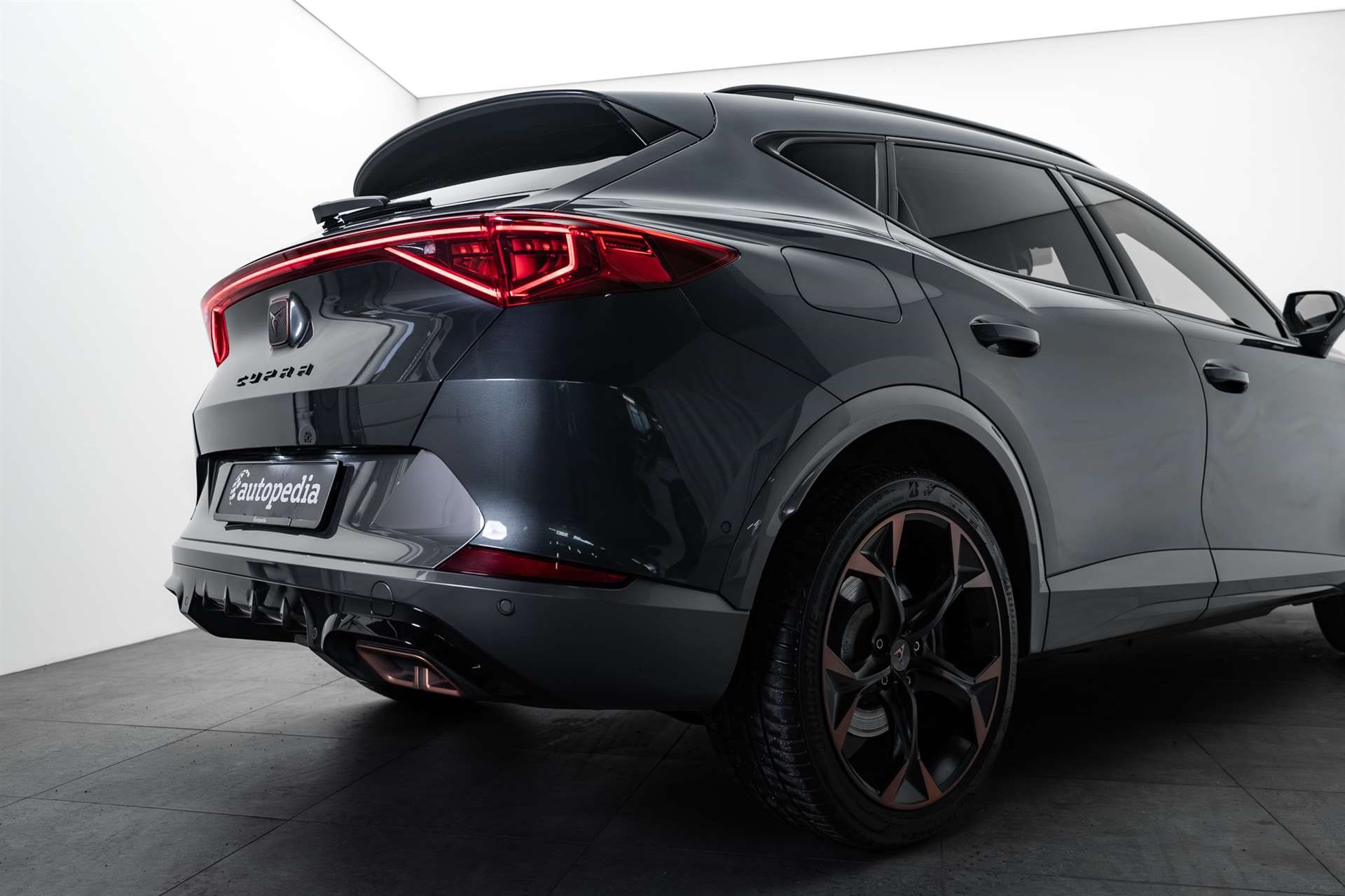 CUPRA Formentor 1.4 e-HYBRID pHEV VZ DSG 245PS-image-3