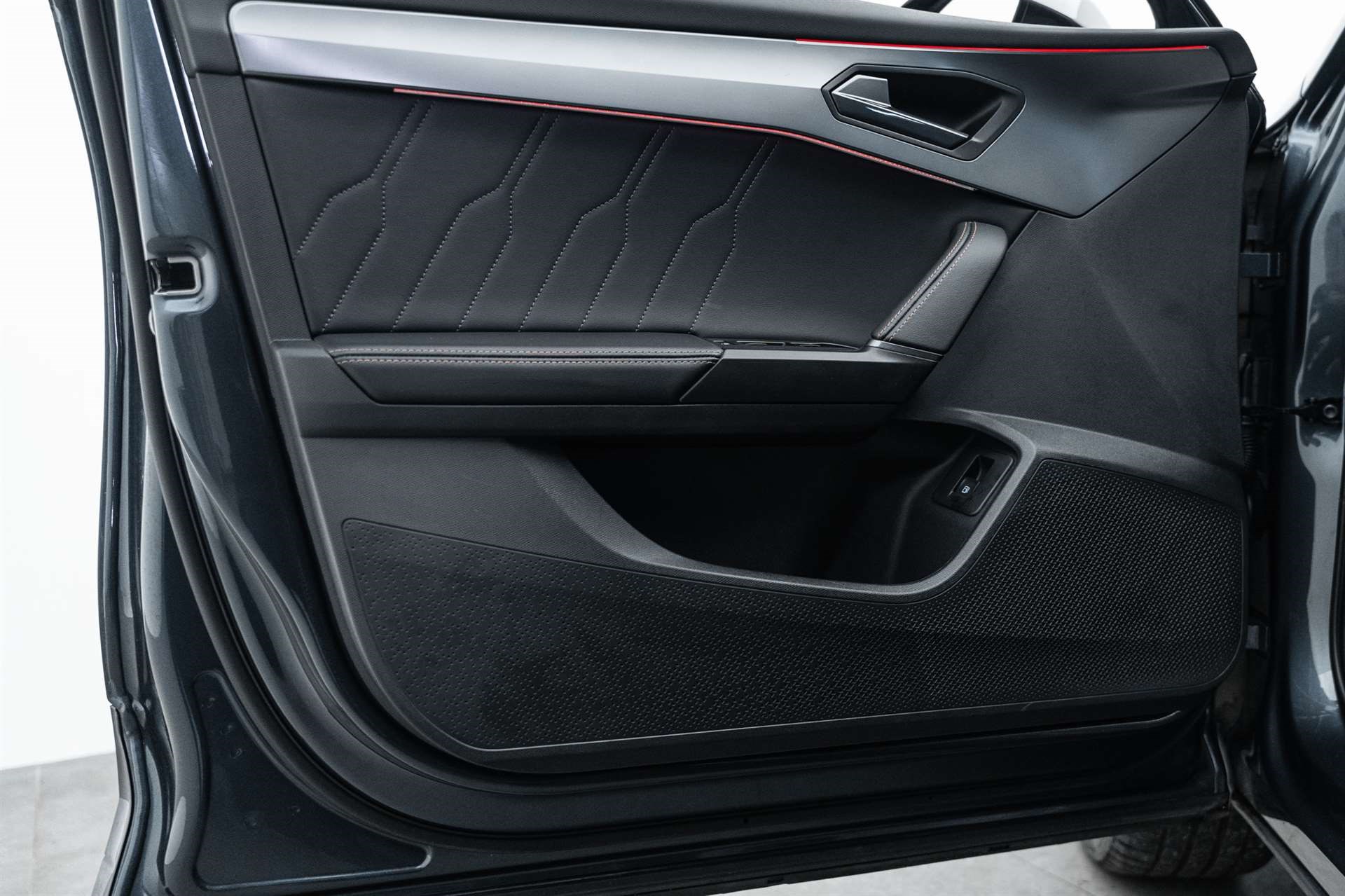 CUPRA Formentor 1.4 e-HYBRID pHEV VZ DSG 245PS-image-6