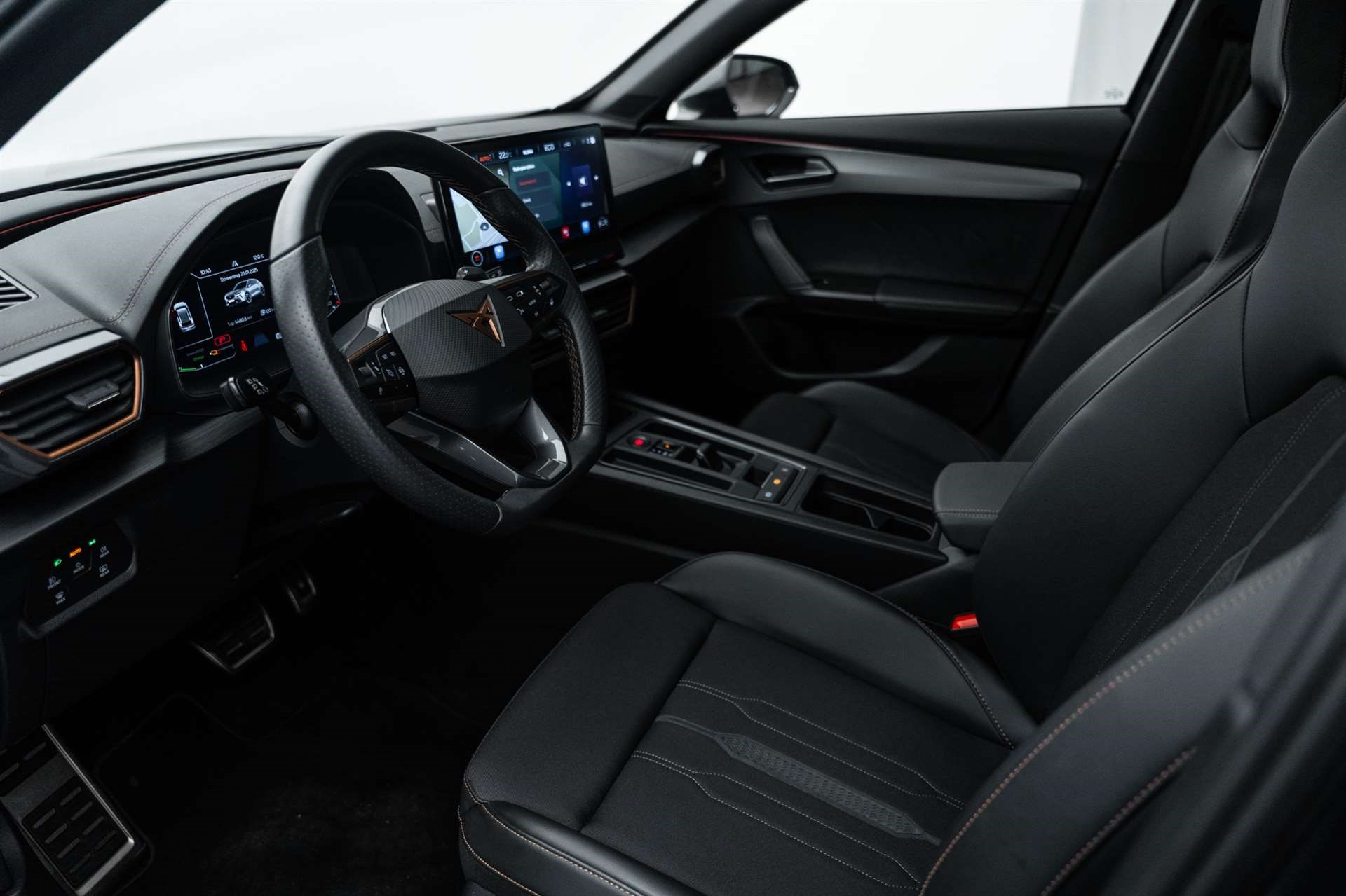 CUPRA Formentor 1.4 e-HYBRID pHEV VZ DSG 245PS-image-7